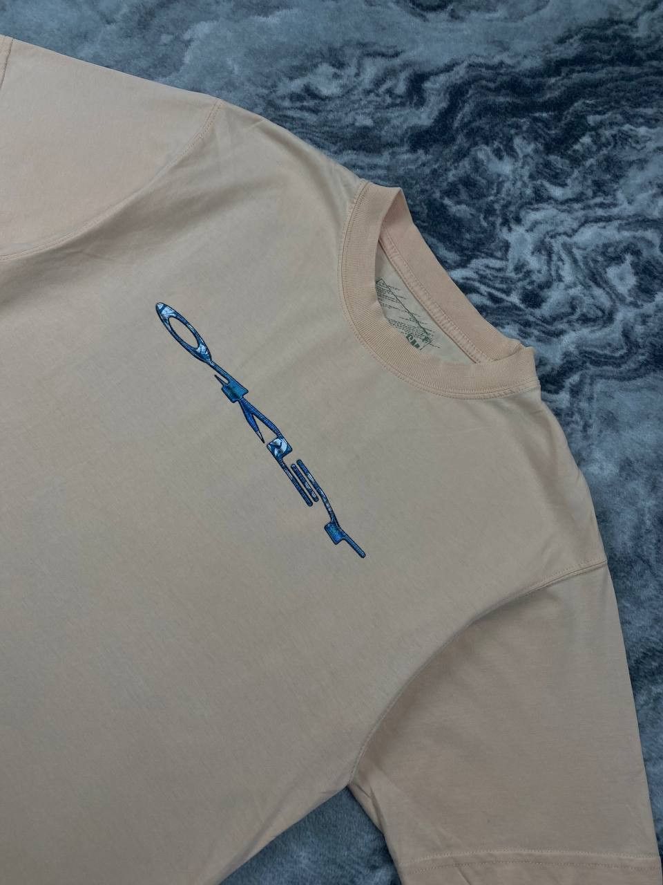 Oakley Vintage Oakley Big Logo Metal Icon T Shirt Men Size S Beige Size US S / EU 44-46 / 1 - 7 Thumbnail