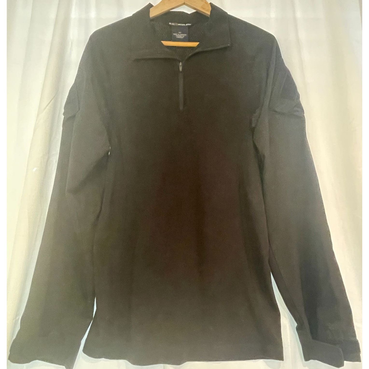 Other TM7040- 5.11 Tactical Series Men’s Medium Black Long Sleeve Size US M / EU 48-50 / 2 - 4 Thumbnail