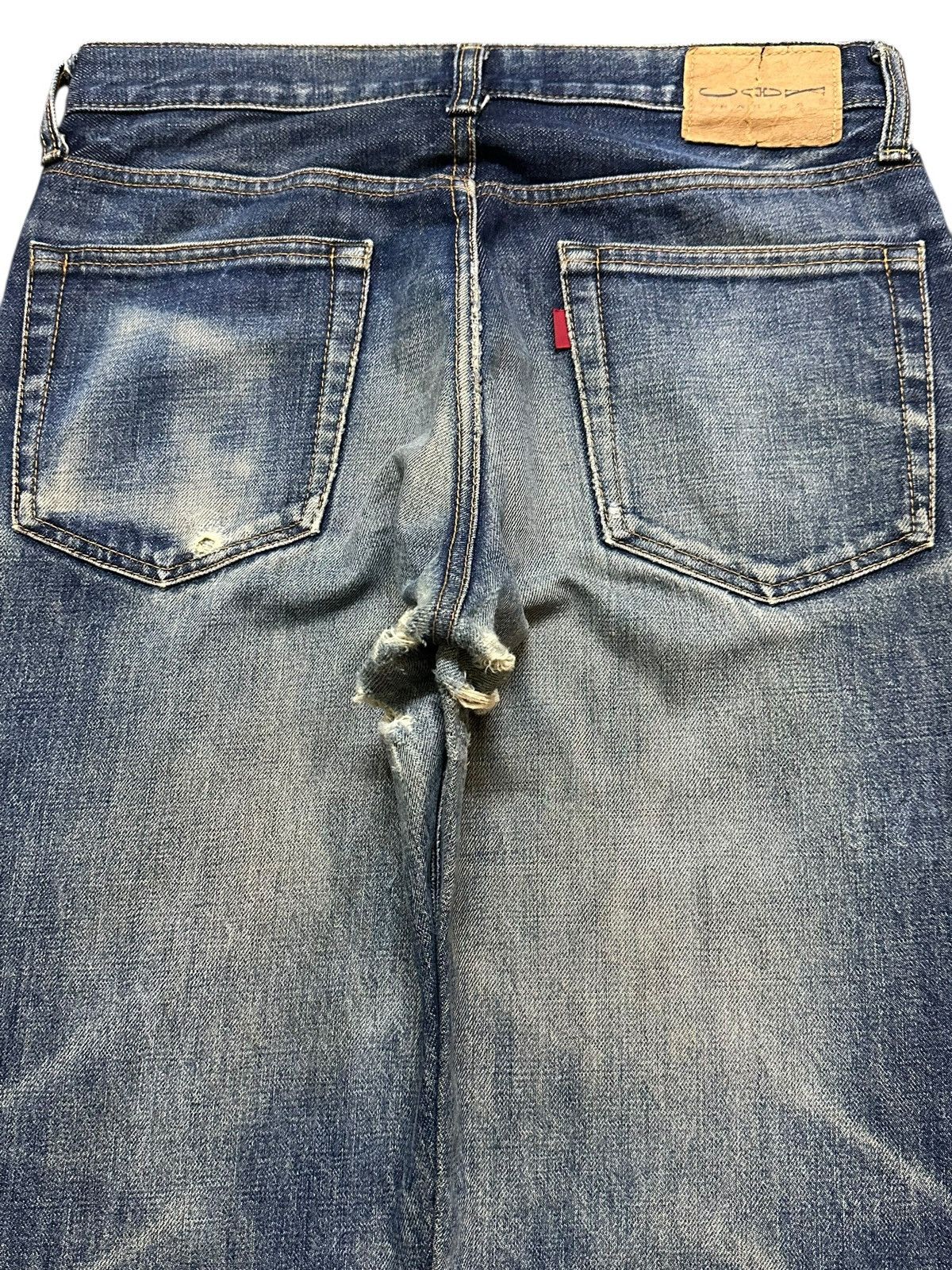 Japanese Brand Vintage Japanese Blue Faded Wash Clawmark Whisker Baggy Fit Size US 30 / EU 46 - 5 Thumbnail