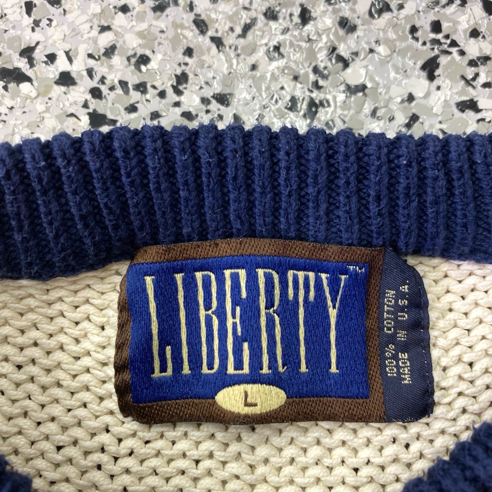 Vintage VINTAGE Liberty U.S. Flag Sweater Men’s Large Warm Knit Crew Neck Pullover Size US L / EU 52-54 / 3 - 2 Thumbnail