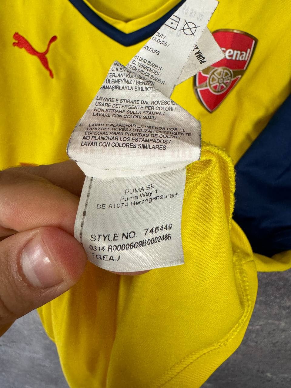 Puma Vintage Arsenal 2014/15 Away Puma Soccer Jersey Blokcore Size US M / EU 48-50 / 2 - 12 Thumbnail