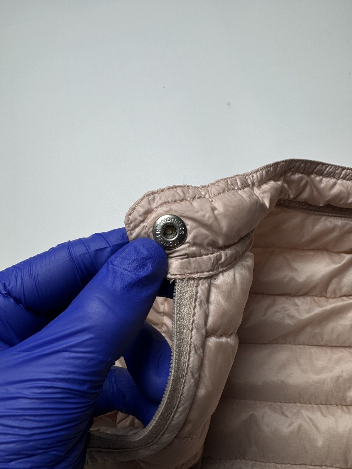 Moncler Authentic Moncler Kids Down Jacket – Beige – Size 6Y (115cm) Size XXS / US 00 / IT 34 - 13 Thumbnail