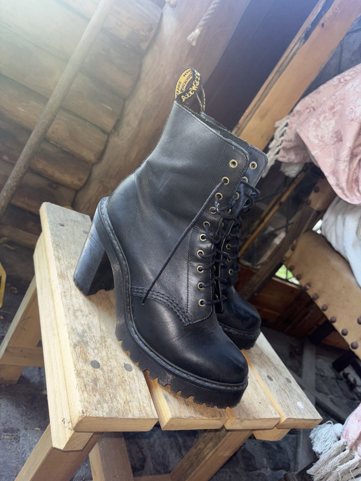 Dr. Martens Dr Martens Kendra Boots Size US 11 / IT 41 - 1 Thumbnail