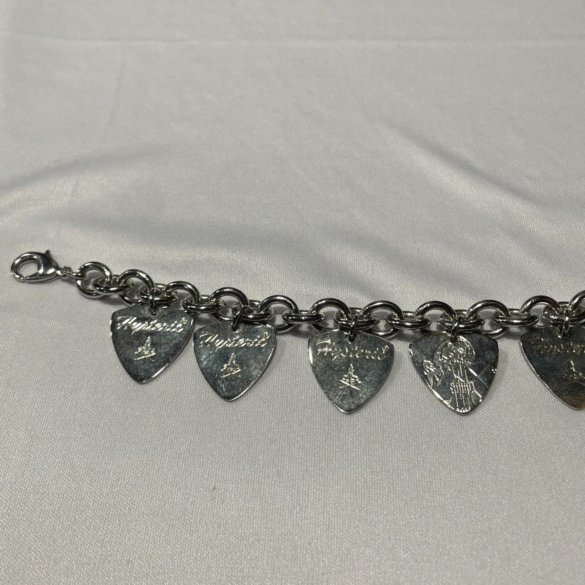 Hysteric Glamour Hysteric Glamour Guitar Pick Charm Bracelet Size ONE SIZE - 5 Thumbnail