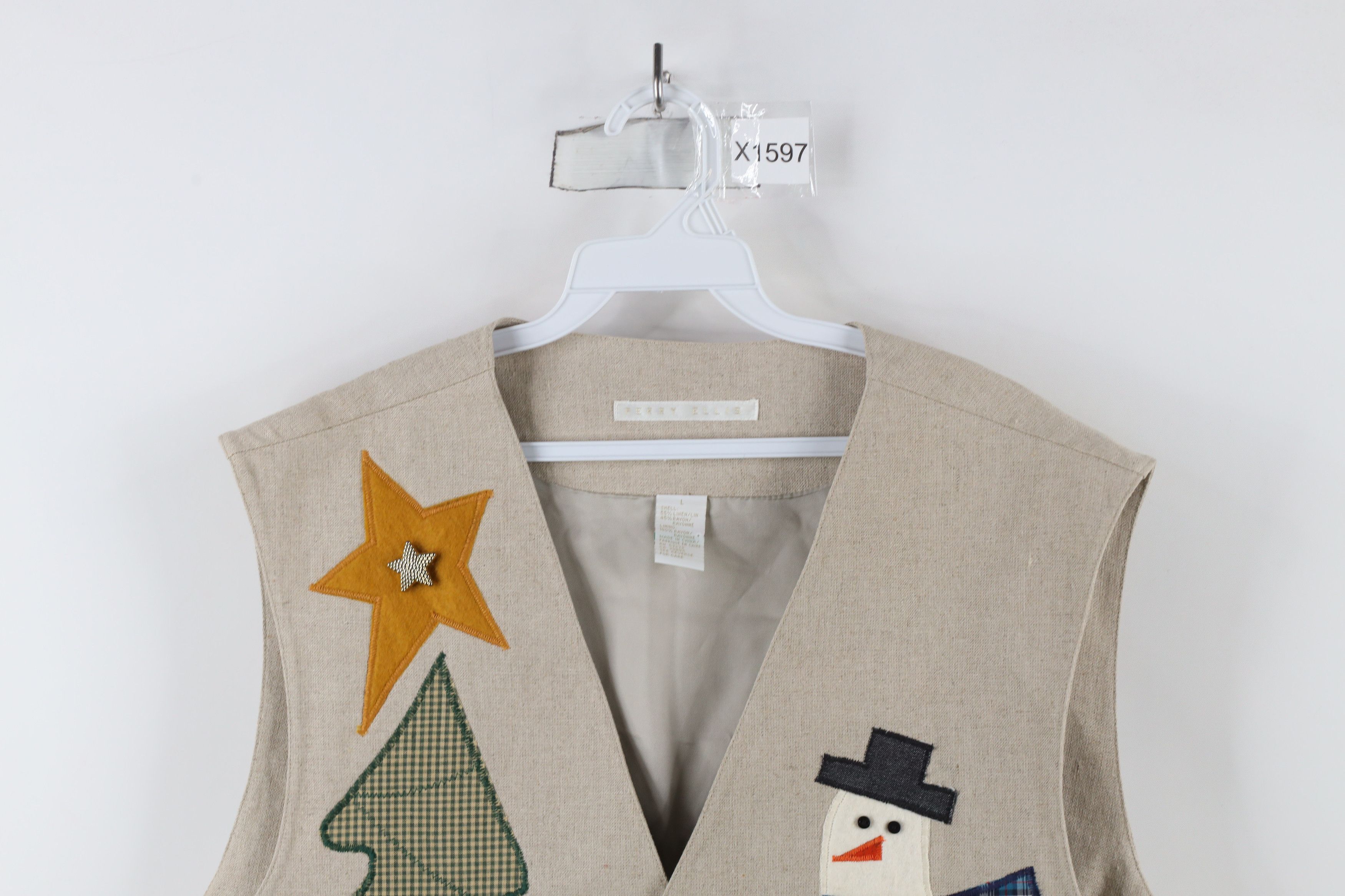 Vintage Vintage 90s Streetwear Christmas Button Vest Jacket Beige Size US L / EU 52-54 / 3 - 2 Thumbnail
