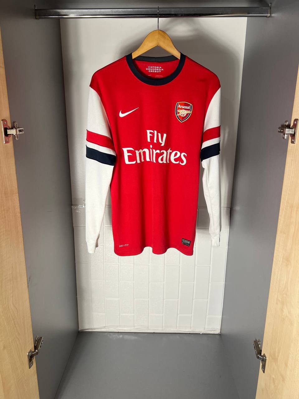 Nike VINTAGE NIKE FC ARSENAL LONDON ENGLAND SOCCER JERSEY RETRO Size US M / EU 48-50 / 2 - 1 Thumbnail