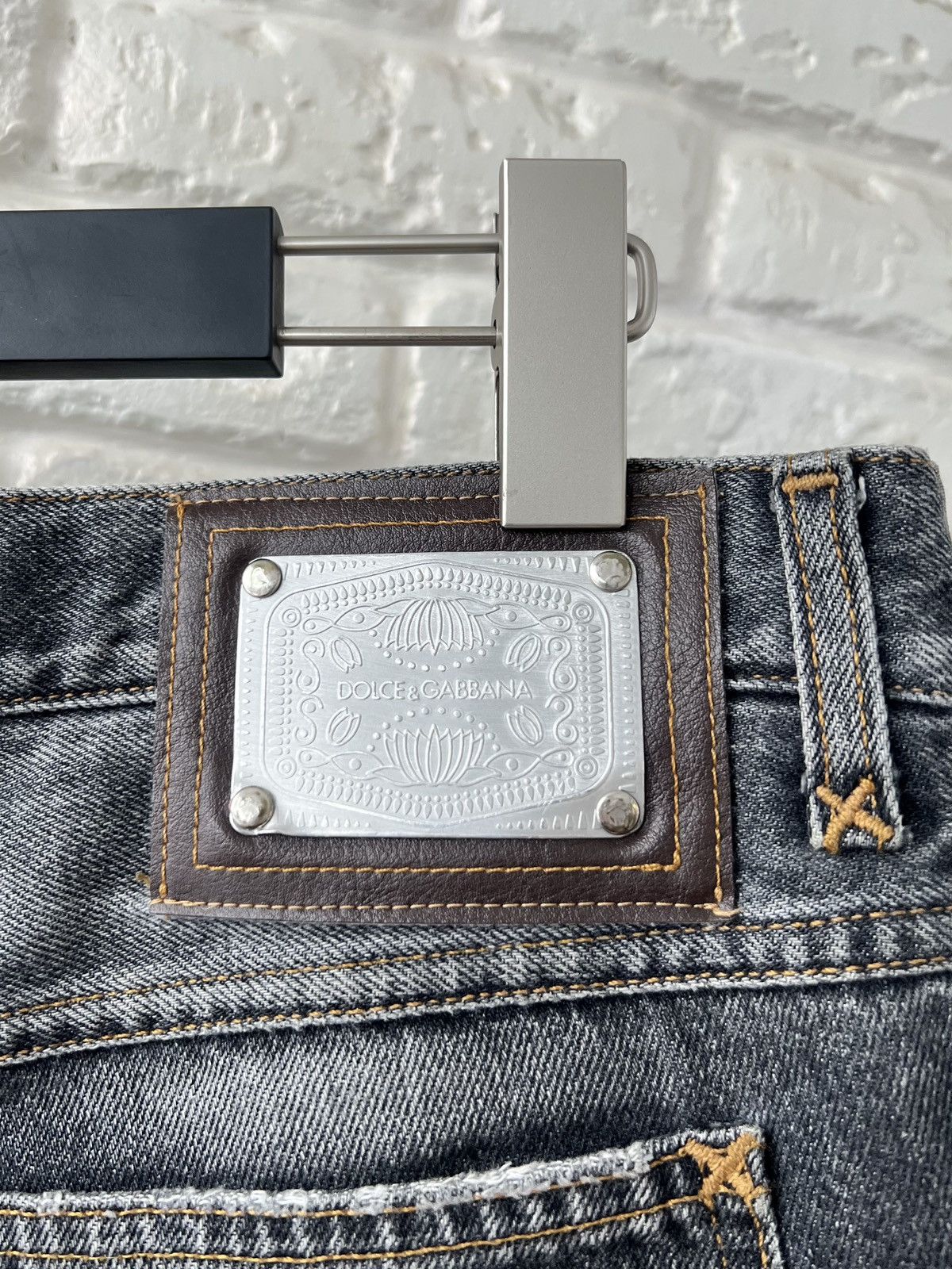 Dolce & Gabbana Dolce&Gabbana Washed Logo Denim Jeans size 48 Size US 32 / EU 48 - 6 Thumbnail