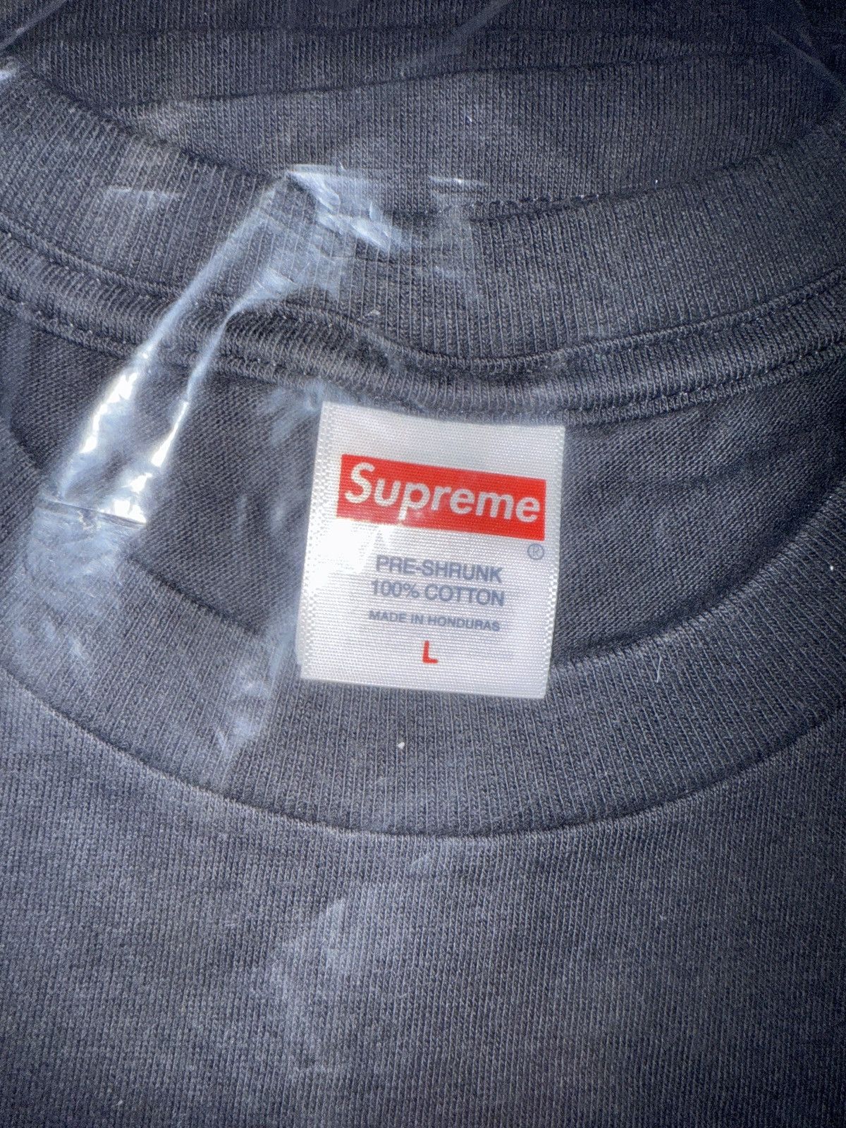 Supreme SUPREME x PLAYBOI CARTI TEE FW25 Size US L / EU 52-54 / 3 - 3 Thumbnail