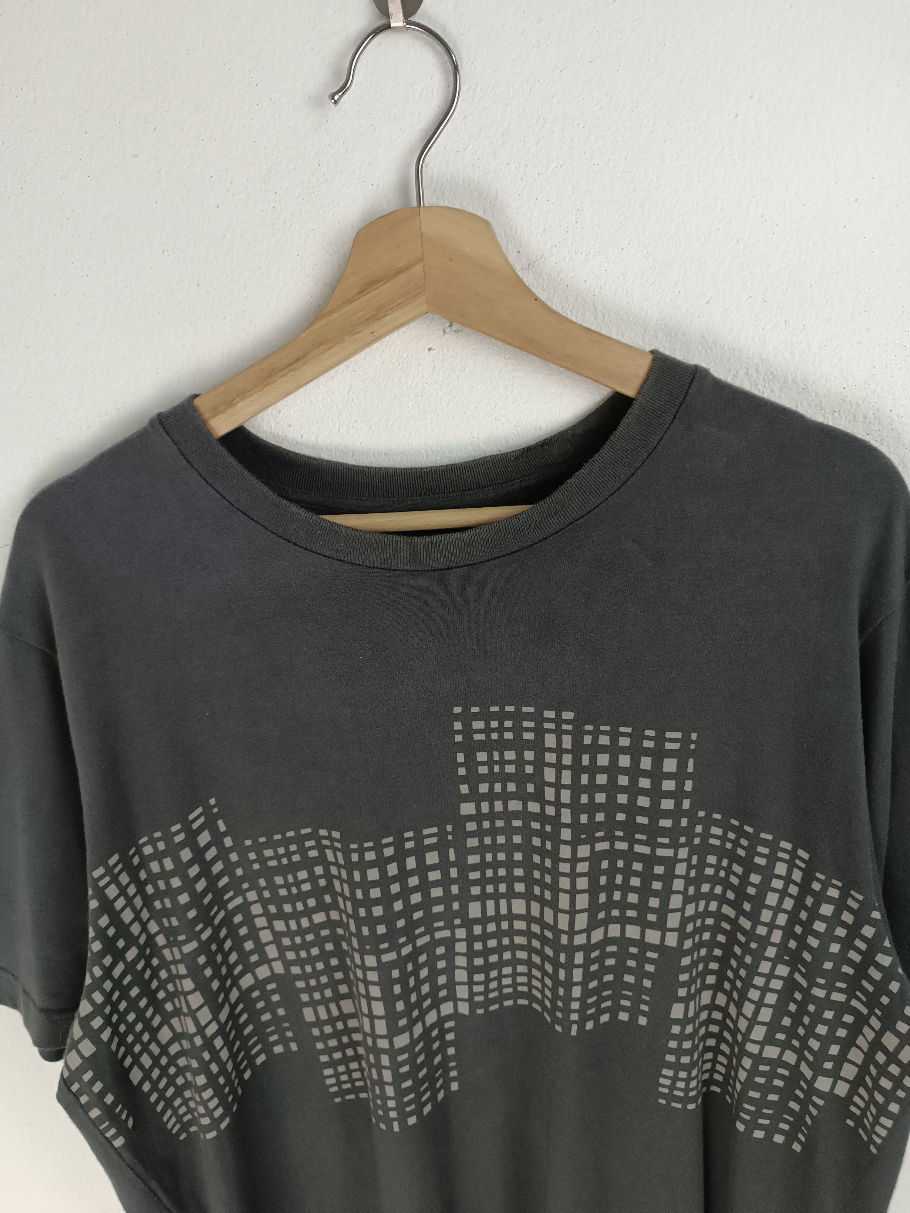 Vintage VINTAGE GEORGE SOWDEN GEOMETRY ART PATTERN DISTERSSED TEE Size US XL / EU 56 / 4 - 10 Thumbnail