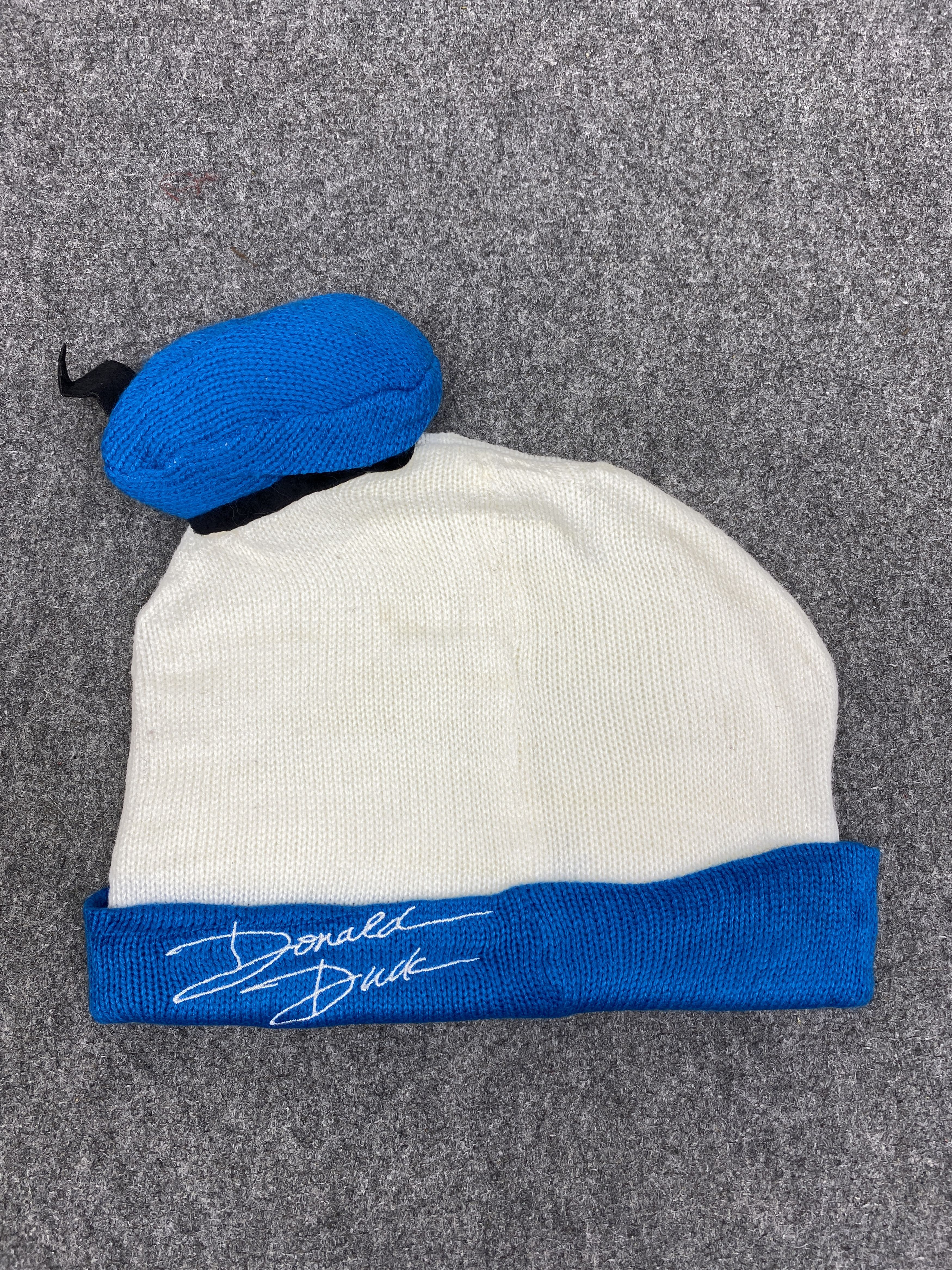 Disney Donald Duck Beanie / Winter Hat / Snow Cap BA0098 Size ONE SIZE - 6 Thumbnail