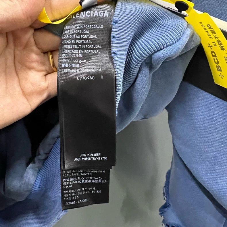 Balenciaga Balenciaga Logo Hoodie with Distressed Details-2507 Size US L / EU 52-54 / 3 - 4 Thumbnail