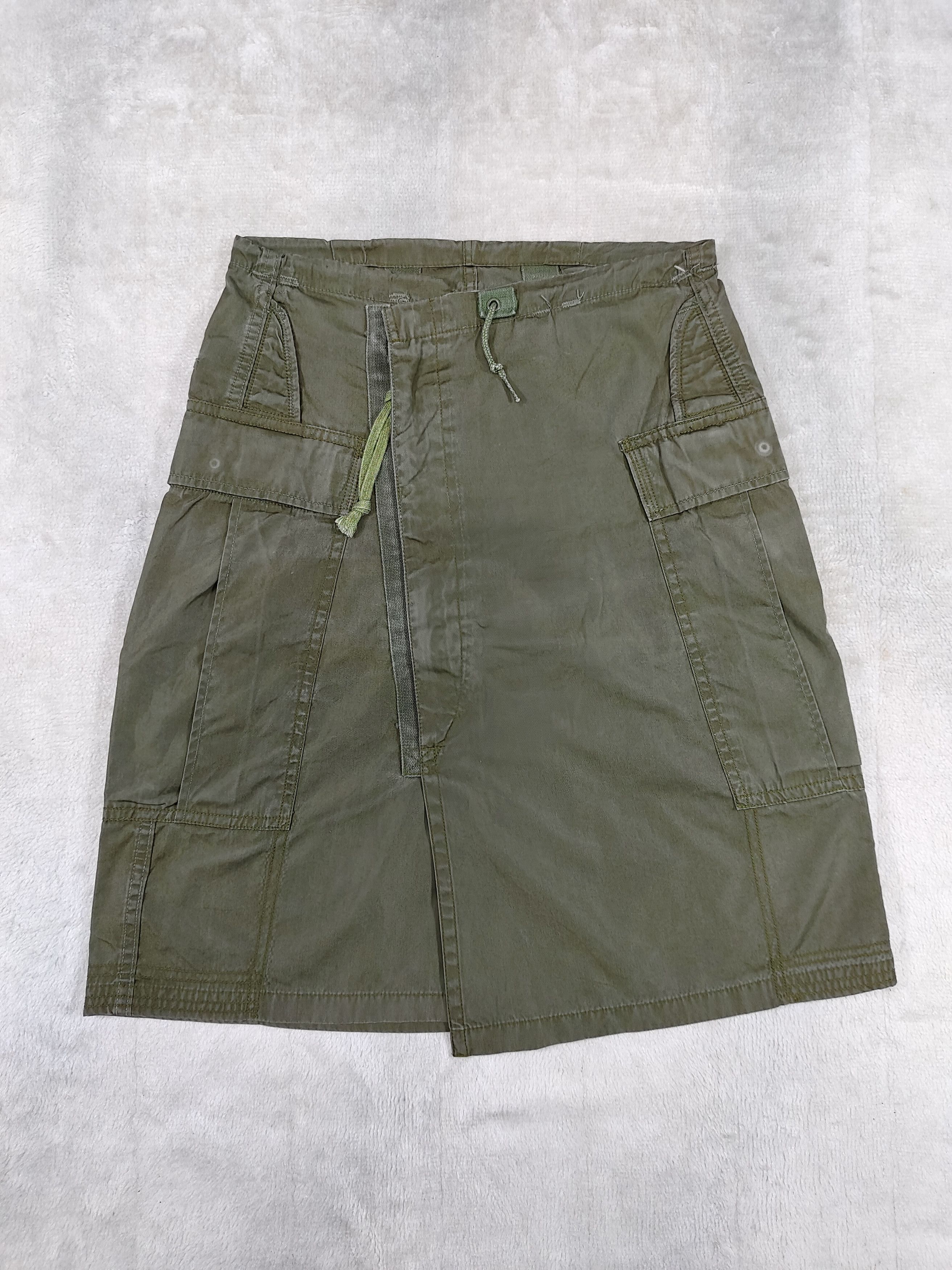 Seditionaries 🔥Rare Cockscomb Y2K Tactical Rebuild Army Asymmetric Skirt Size 29" - 5 Thumbnail