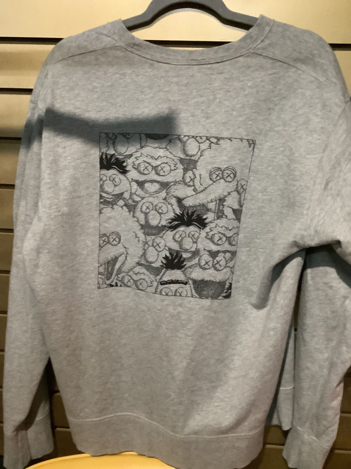 Kaws × Uniqlo Kaws x Uniqlo sesame logo Size US L / EU 52-54 / 3 - 4 Thumbnail