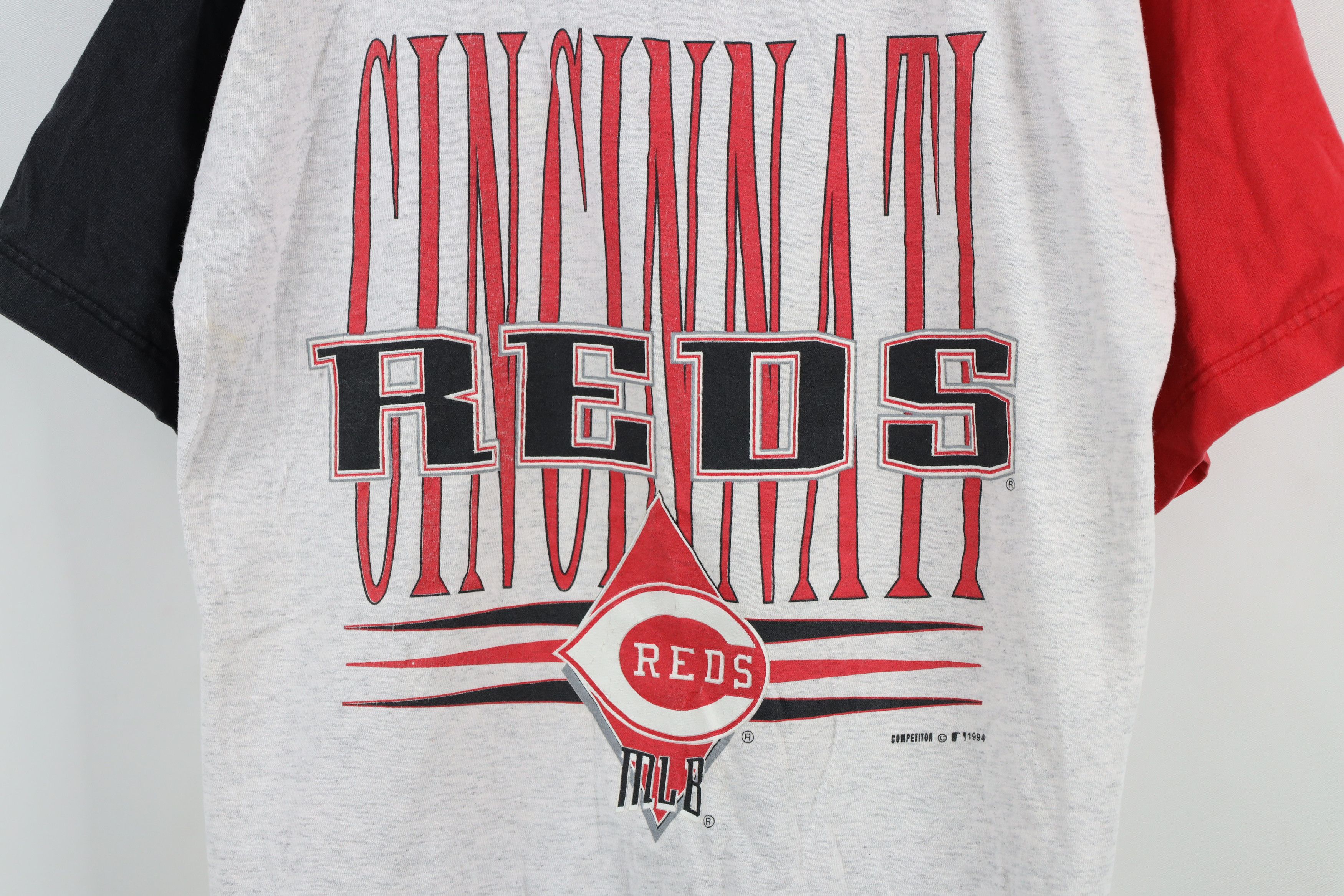 Vintage Vintage 90s Reds Baseball Short Sleeve Hooded T-Shirt USA Size US M / EU 48-50 / 2 - 4 Thumbnail