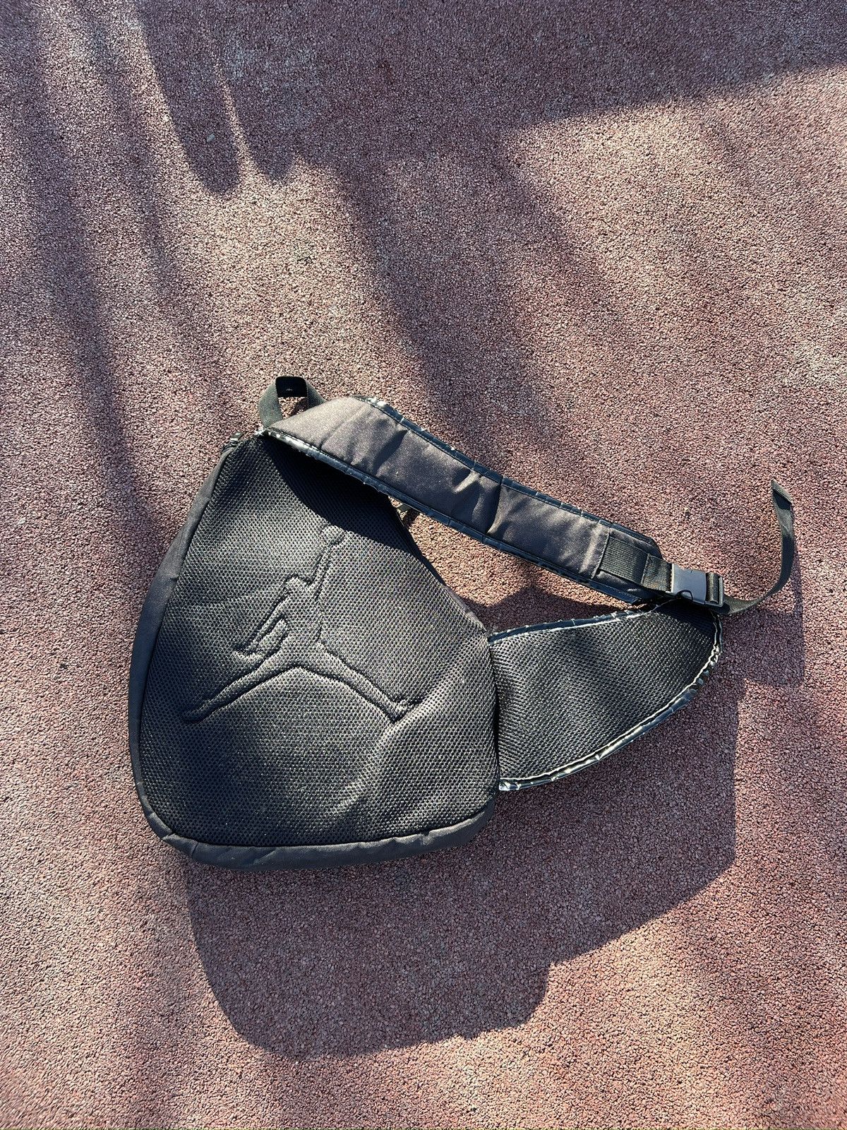 Jordan Brand × Nike × Oakley vintage y2k jordan slingbag Size ONE SIZE - 3 Thumbnail