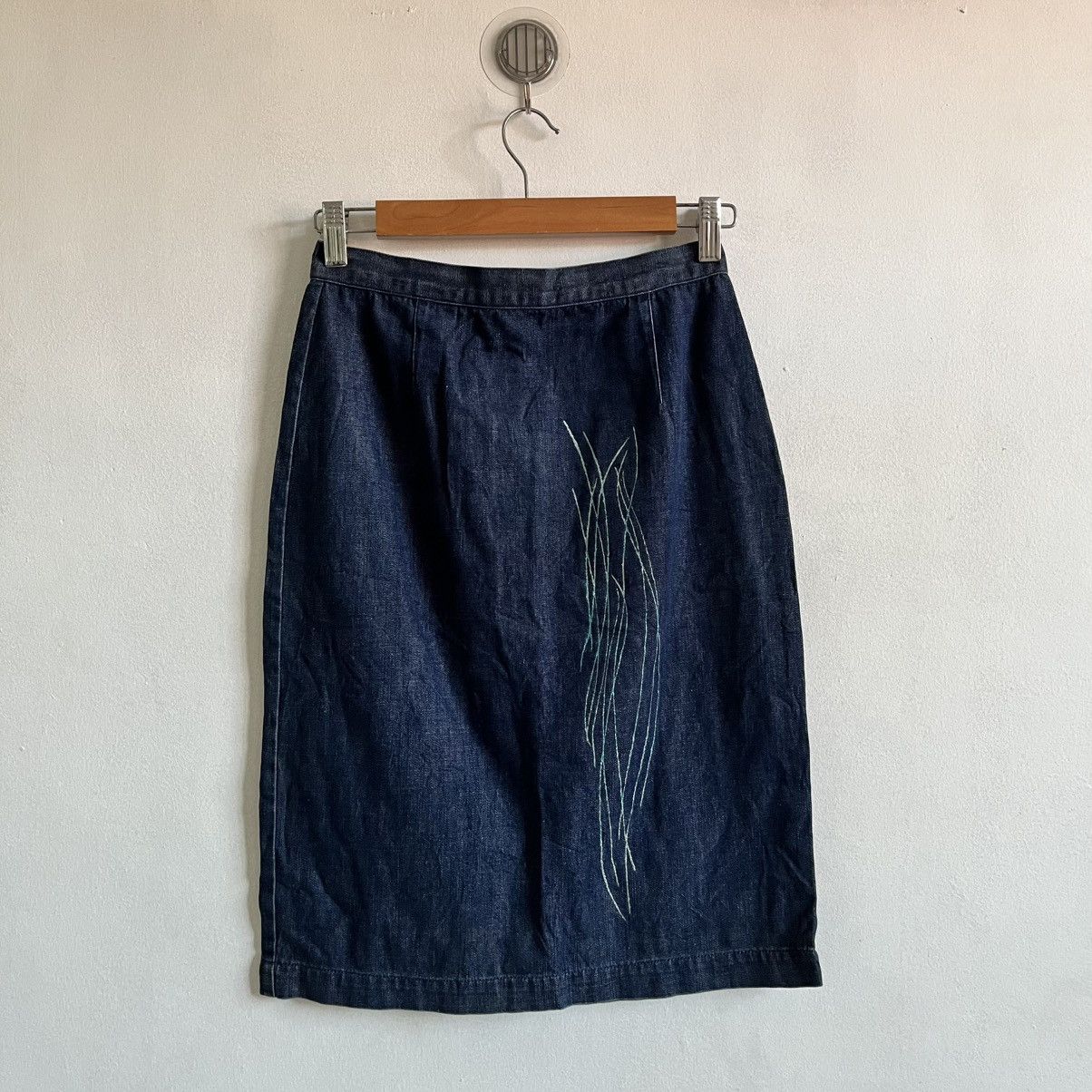 Versace Jeans Couture VTG VERSACE JEANS COURTURE INDIGO DENIM SKIRT Size 26" / US 2 / IT 38 - 4 Thumbnail