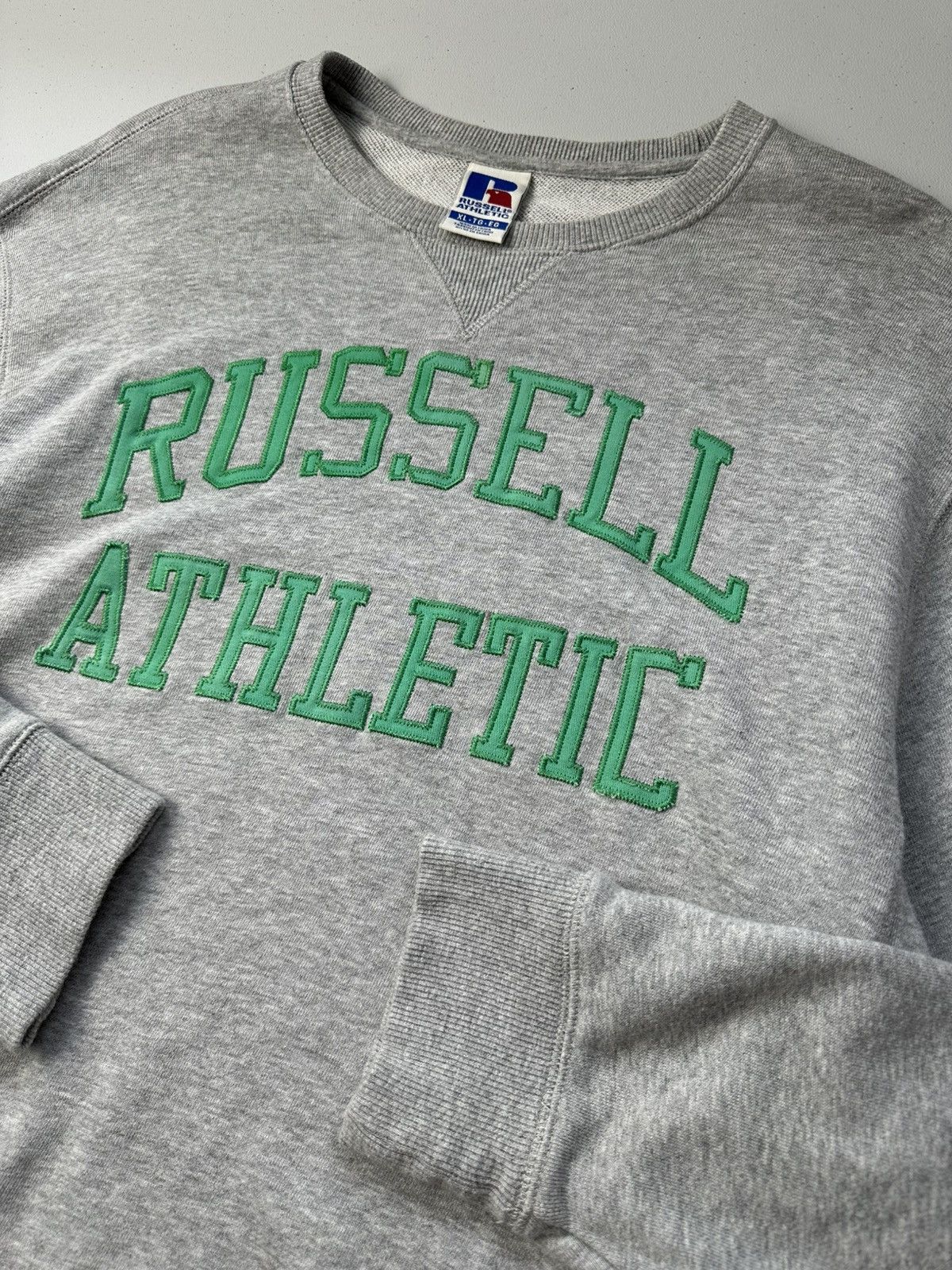Russell Athletic × Vintage Vintage Y2k Russel Athletic Print Logo Sweatshirt Oversized Size US XL / EU 56 / 4 - 6 Thumbnail