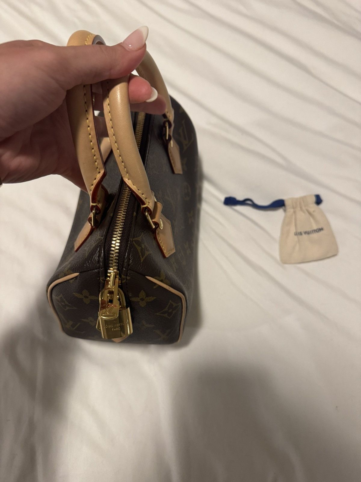 Louis Vuitton Speedy 20 - like new condition, used once, original tag+bags Size ONE SIZE - 6 Thumbnail