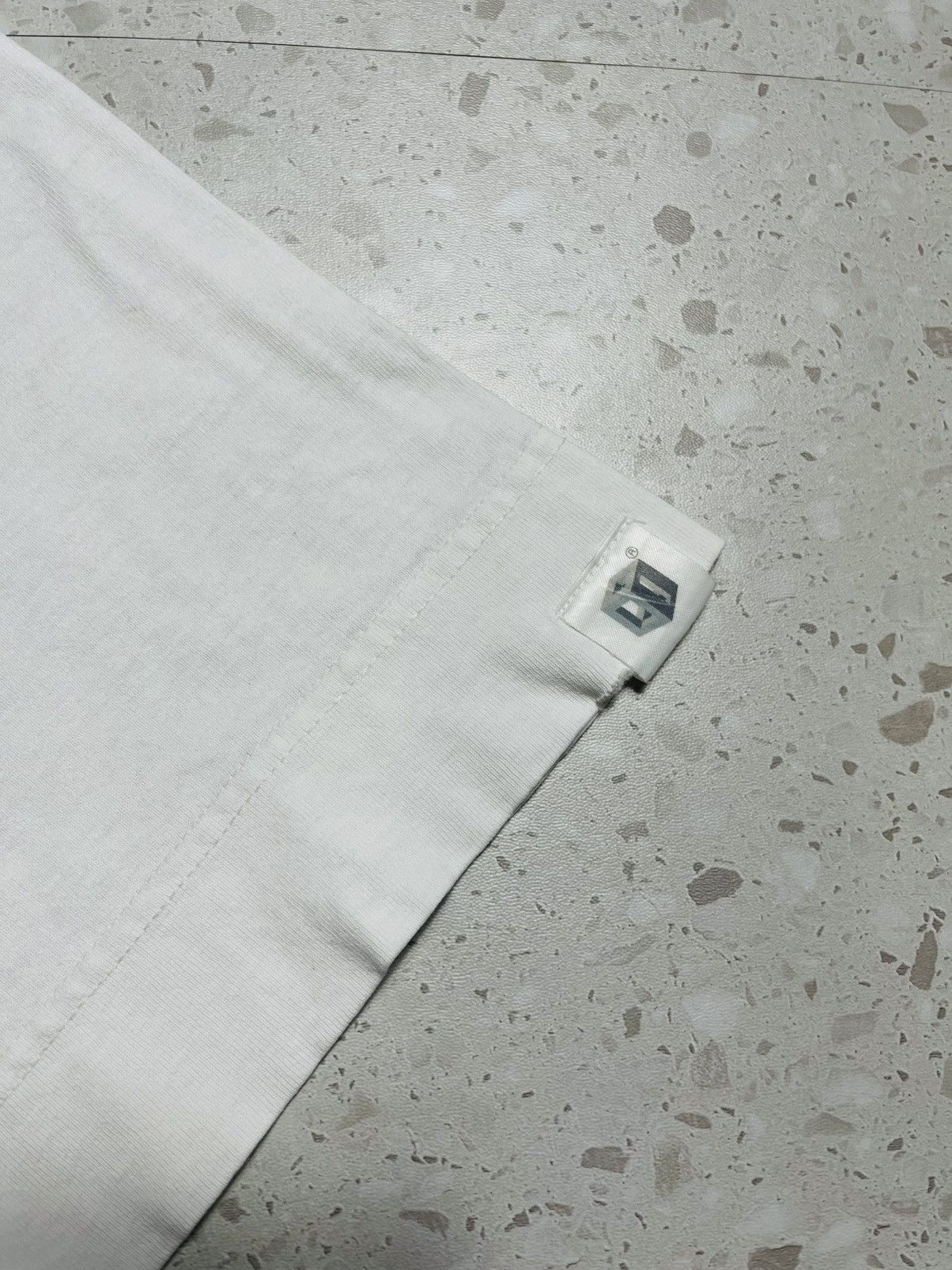 General Research Vintage General research distress t shirt Size US M / EU 48-50 / 2 - 8 Thumbnail