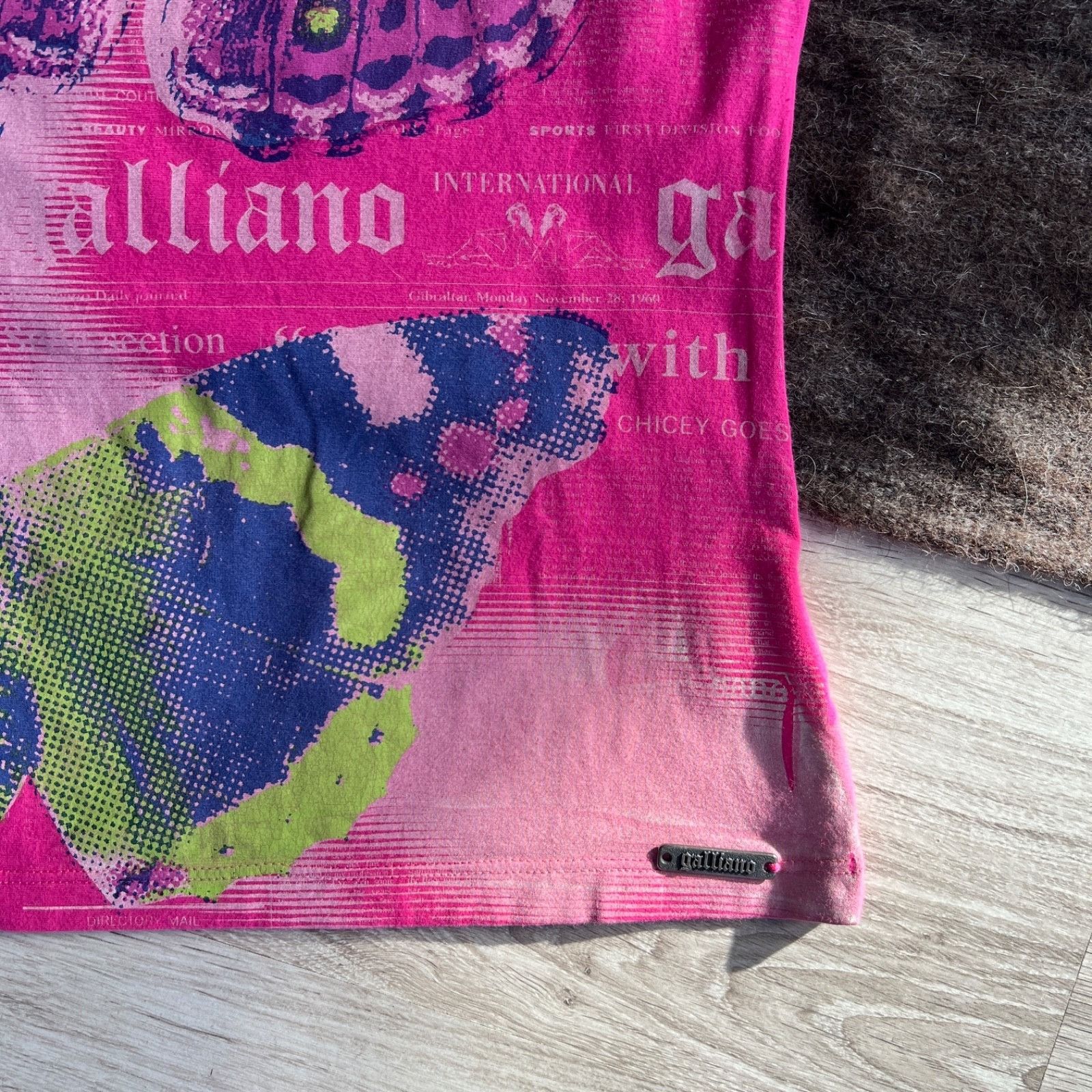 John Galliano John Galliano Y2K T Shirt 9944AC Size S / US 4 / IT 40 - 5 Thumbnail