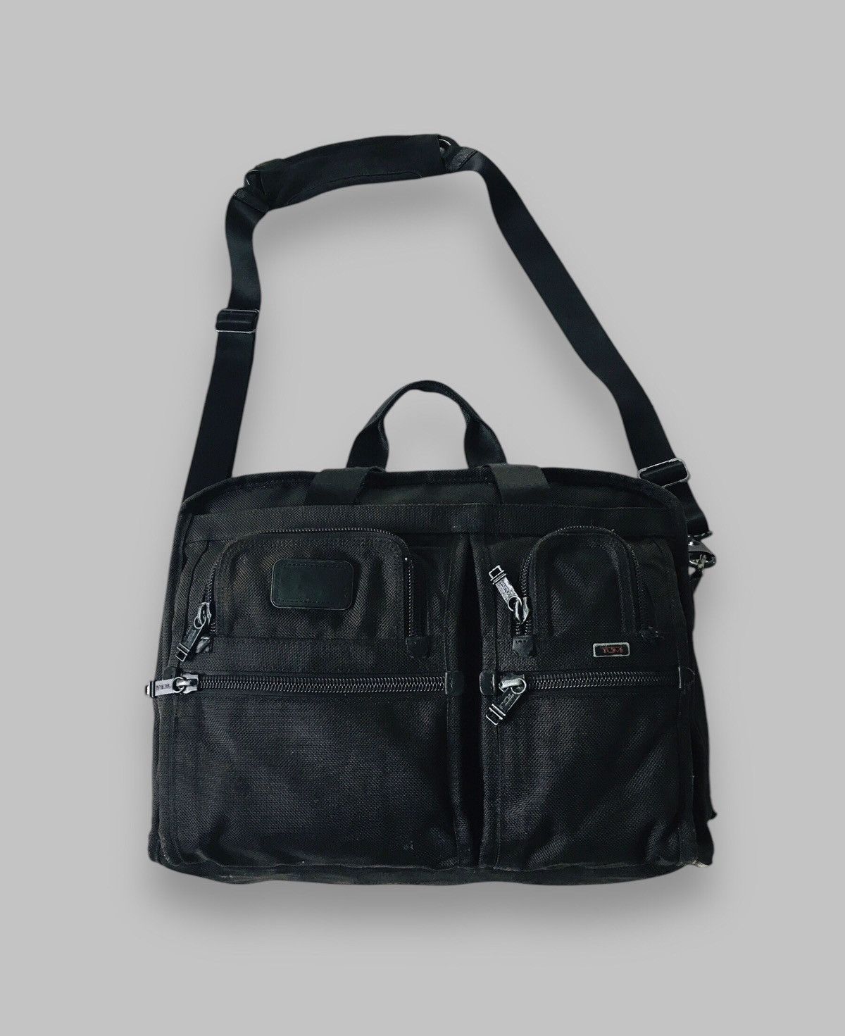 Tumi bode messenger discount