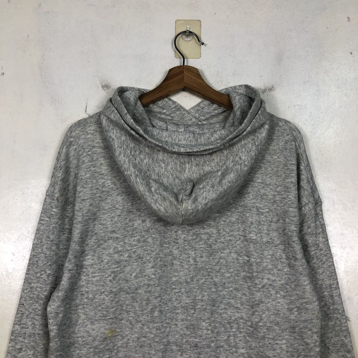 Japanese Brand 📌Hoodie Pull Over Cartoon Beatrix Potter Peter Rabbit Logo Size US M / EU 48-50 / 2 - 12 Thumbnail