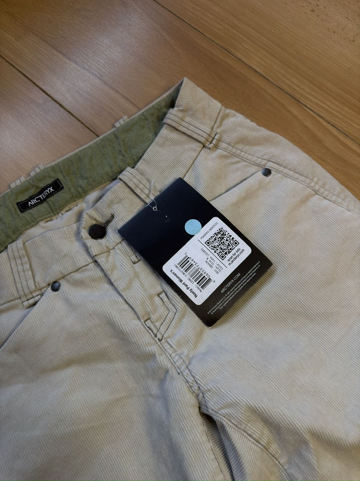 Arc'teryx Arcteryx women’s new beige pants Size 27" / US 4 / IT 40 - 5 Thumbnail
