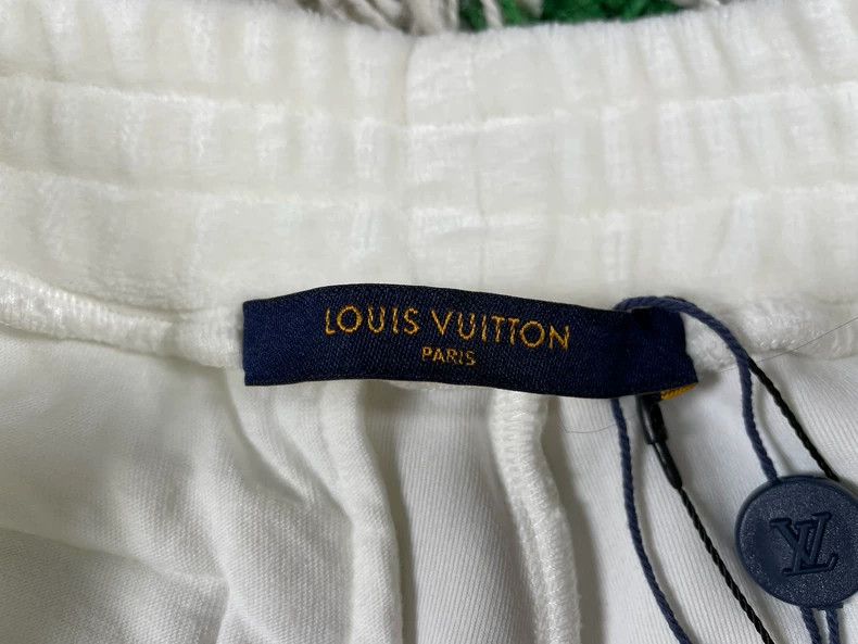 Louis Vuitton Louis Vuitton size xs Old-print embossed flocked full-print Size US 28 / EU 44 - 4 Thumbnail