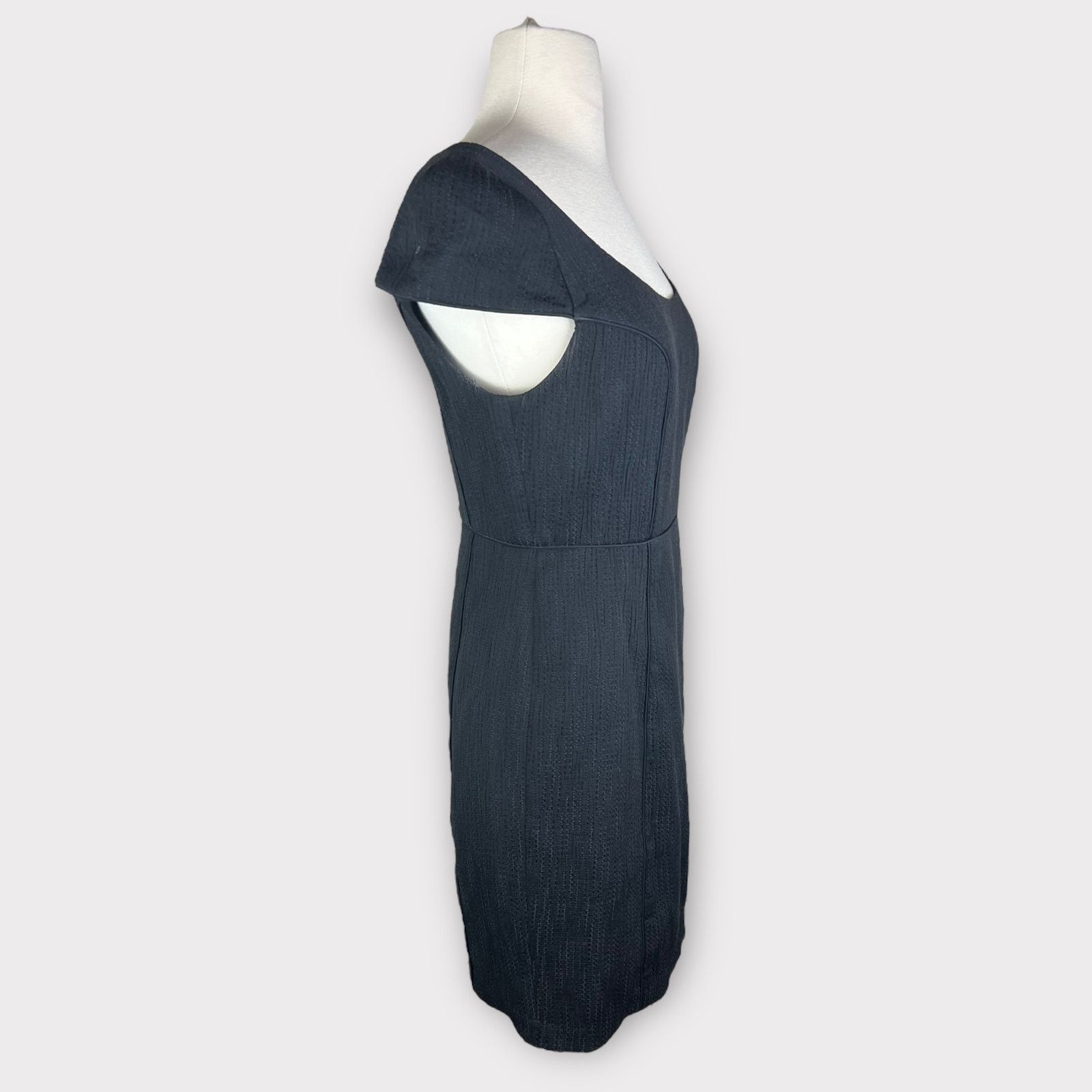 Bcbgmaxazria BCBGeneration | Cap Sleeves Classic Sheath | Size 4 Size S / US 4 / IT 40 - 2 Thumbnail