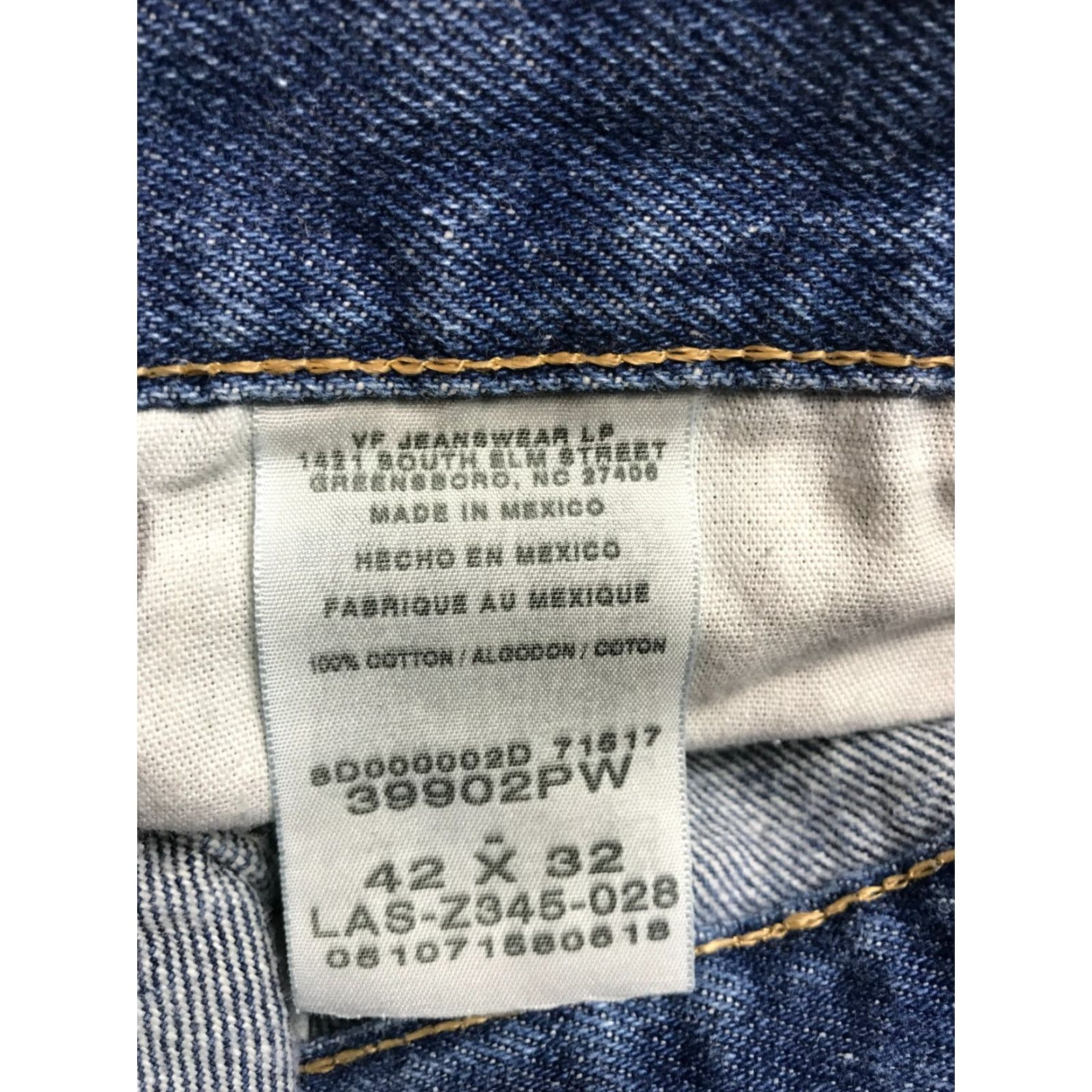 Wrangler Wrangler Jeans, Men's Size 42x32, Blue Denim, Straight Leg, Pockets, Regular Fit, 42x32, Jeans, Men, 42, 32, Blue, Denim, Wrangler Size US 42 / EU 58 - 6 Thumbnail