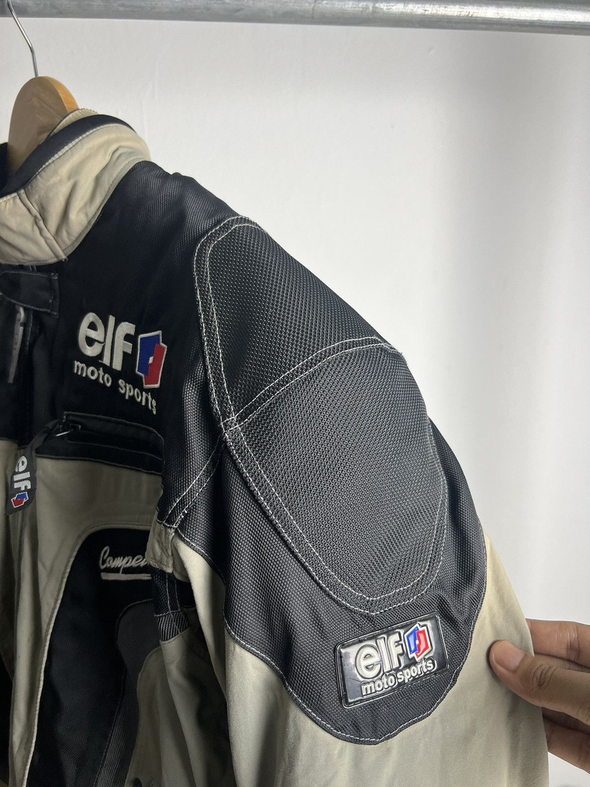 Japanese Brand × Vintage Vintage Elf Motorsports Racing Gear with padded Size US L / EU 52-54 / 3 - 4 Thumbnail
