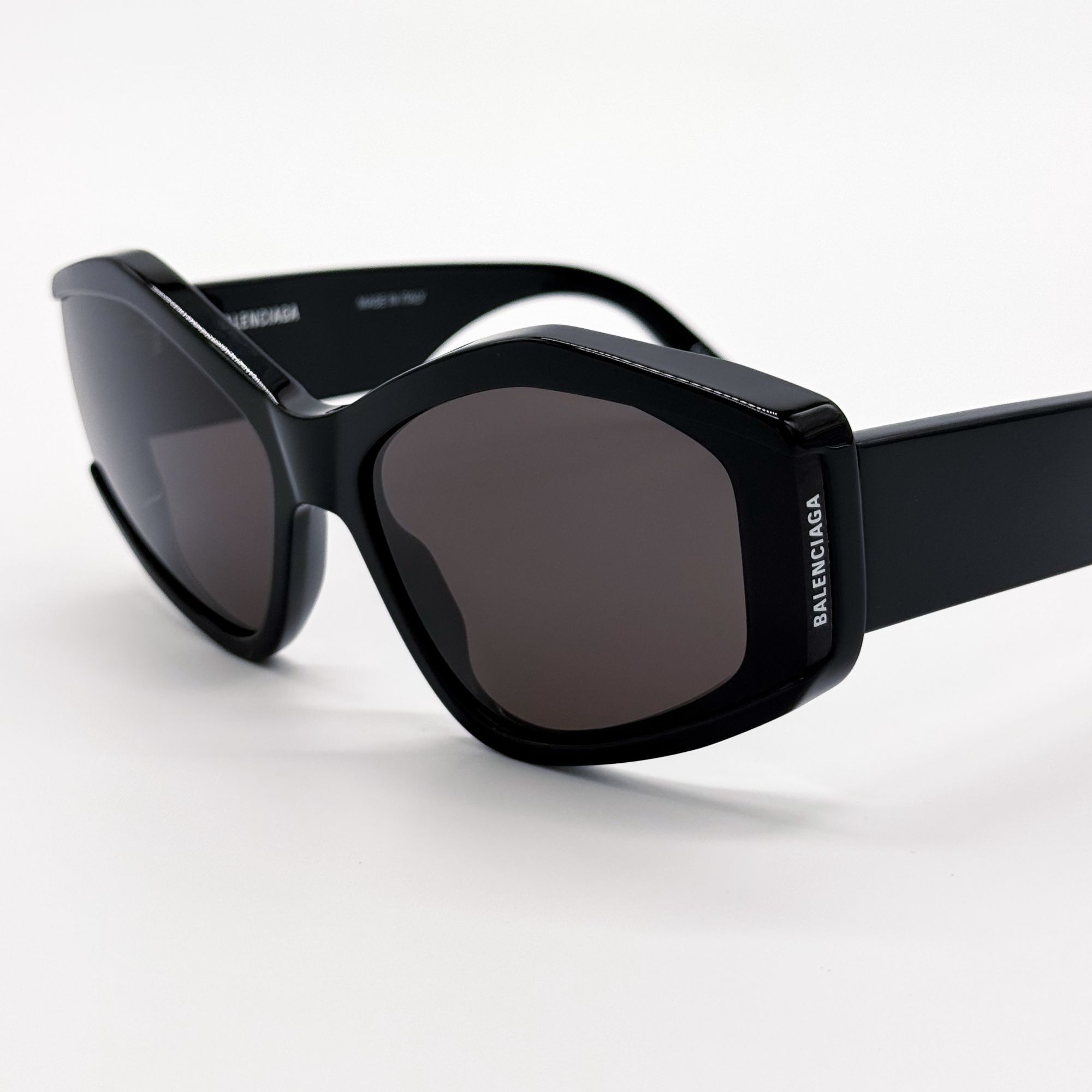 Balenciaga NEW BALENCIAGA BB0302S 001 SUNGLASSES BLACK WOMEN EYEWEAR Size ONE SIZE - 7 Thumbnail
