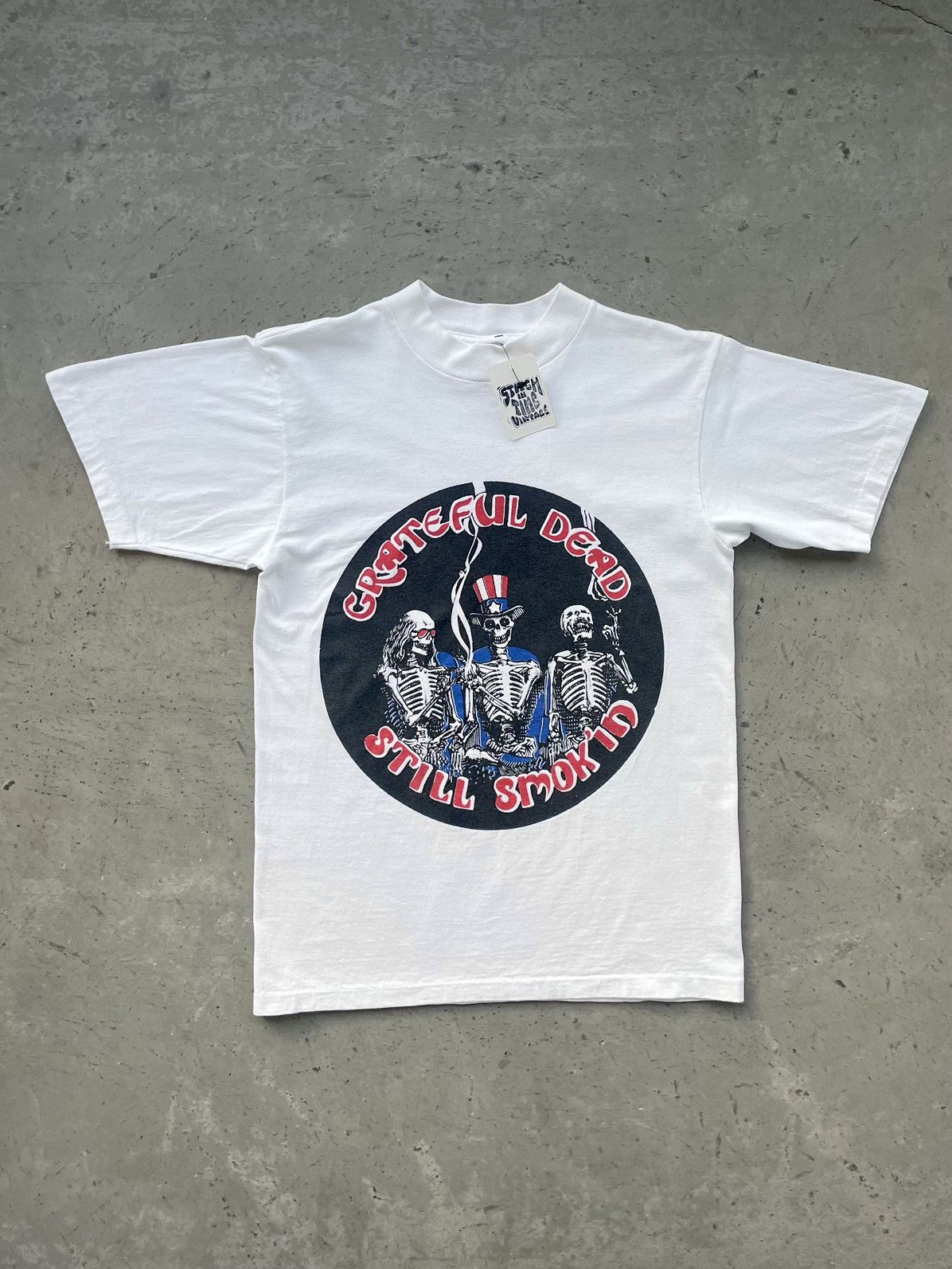 image of Band Tees x Grateful Dead Vintage Grateful Deal Still Smokin' 1989 Tour Tee in White (Size Medium)