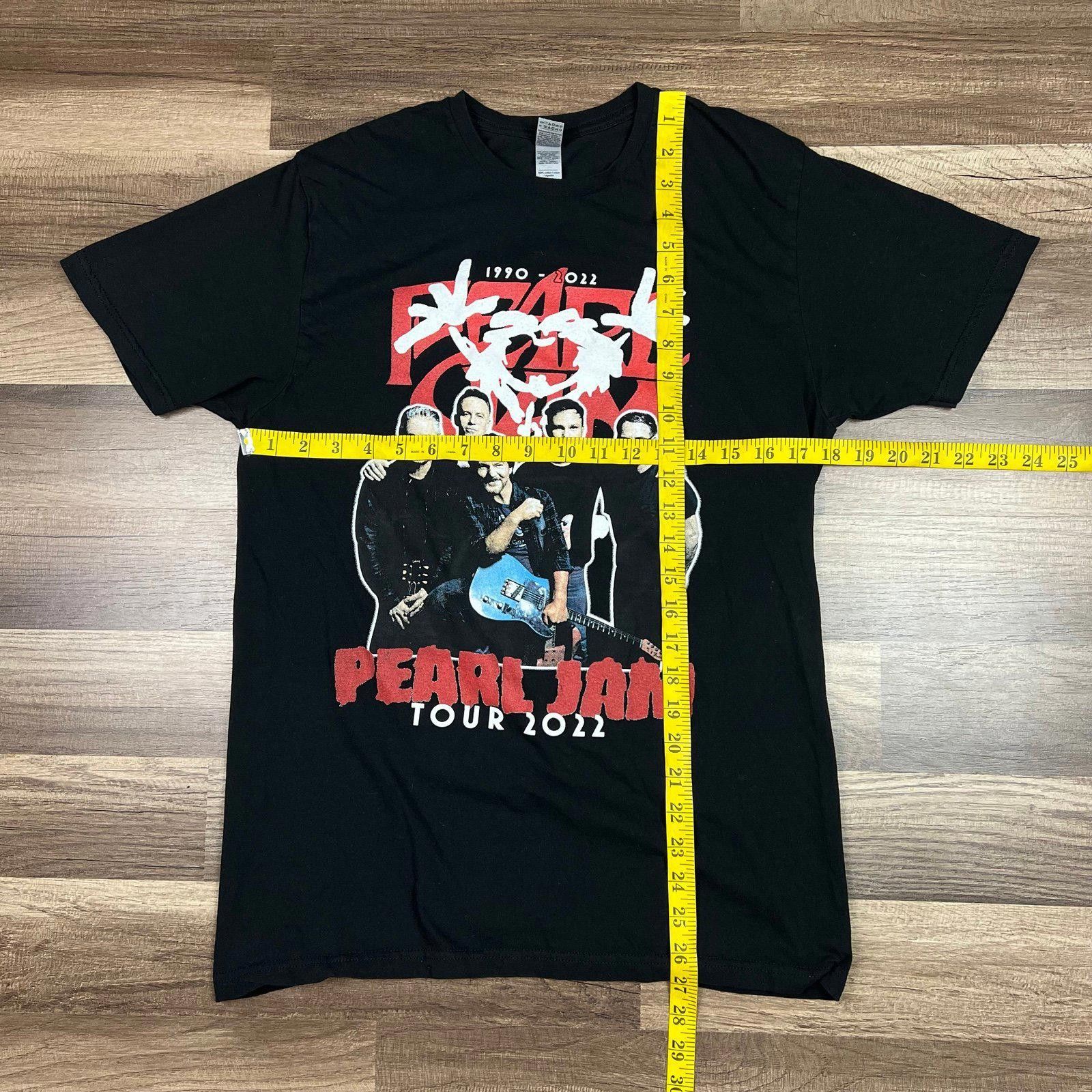Gildan Pearl Jam 2022 US Tour Official T-Shirt Size Medium Size US M / EU 48-50 / 2 - 3 Thumbnail