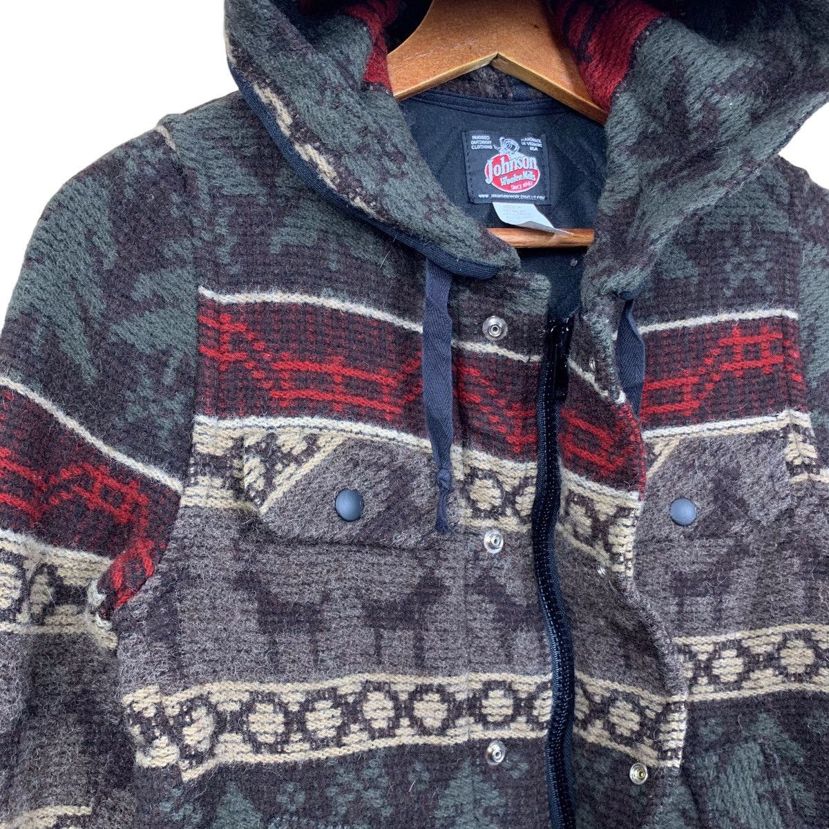Johnson Woolen Mills × Native Vintage Johnson Woolen Mills Native Hoodie Jacket Size ONE SIZE - 4 Thumbnail
