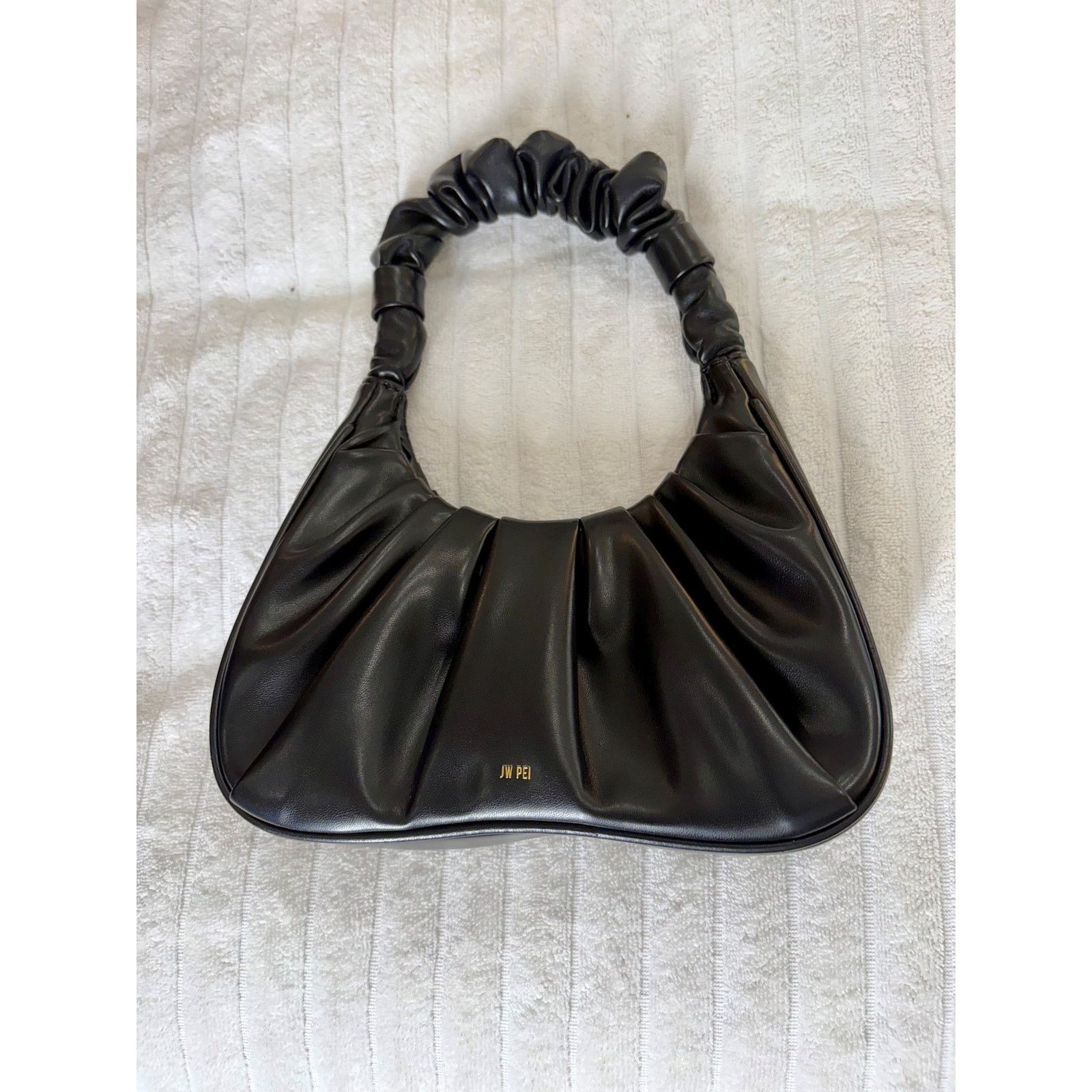JW PEI JW PEI Gabbi Ruched Hobo Black Vegan Leather Shoulder bag Size ONE SIZE - 1 Thumbnail