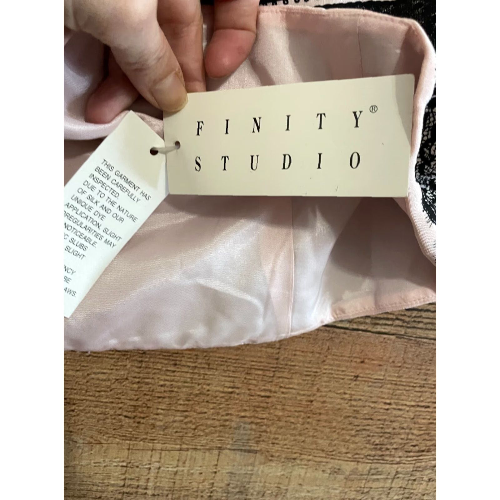 Vintage WOMENS SOFT Silk Pink FINITY STUDIO SZ 2 Top Blouse Side Zip Lined Casual Women Shirt Size XS / US 0-2 / IT 36-38 - 4 Thumbnail