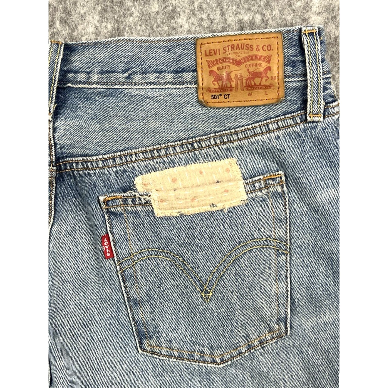 Levi's Levi's 501 CT Jeans Mens/Womens Distressed Blue Denim 28x32 Regular Fit Tapered Short/Medium Rise Low Rise 8-10in Belt Loops 5-Pocket Size 28" / US 6 / IT 42 - 7 Thumbnail