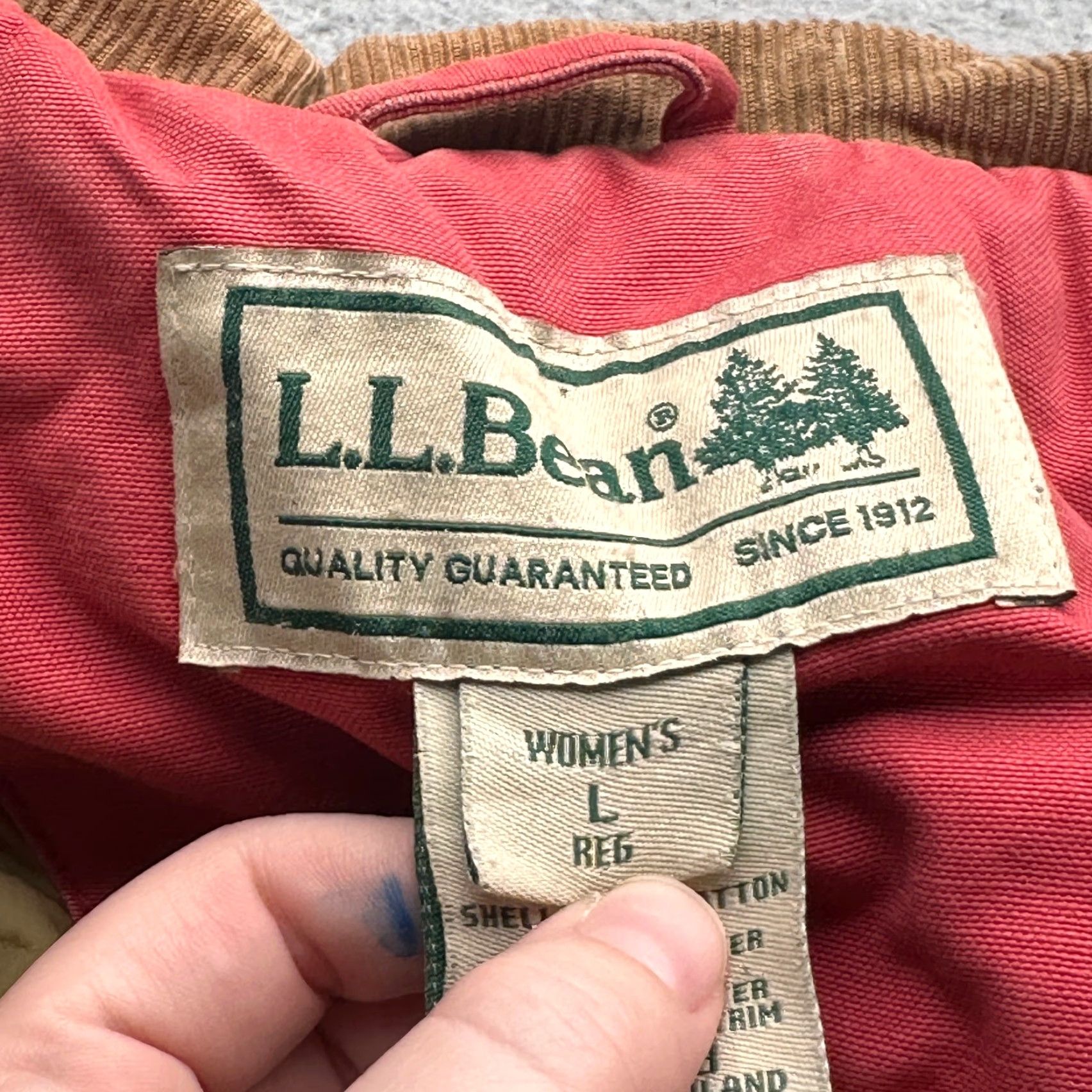 Vintage VINTAGE LL Bean Adirondack Quilt Lined Chore Barn Coat Womens Large Pink (No Vintage) Size L / US 10 / IT 46 - 3 Thumbnail