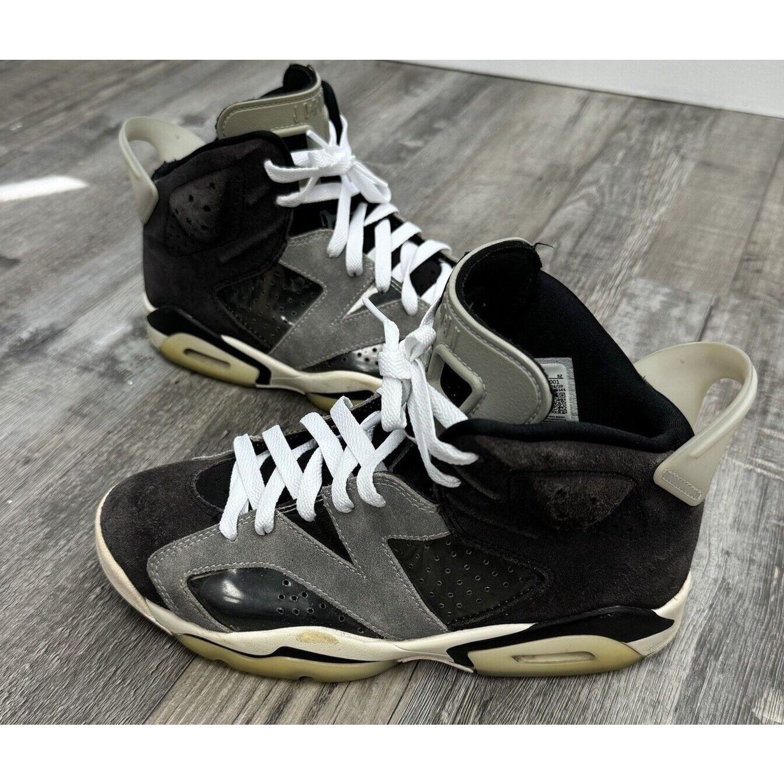 Jordan Brand Air Jordan 6 Gray Black Retro Tech Chrome Womens 7 Mens 5.5 Size US 7 / IT 37 - 1 Thumbnail