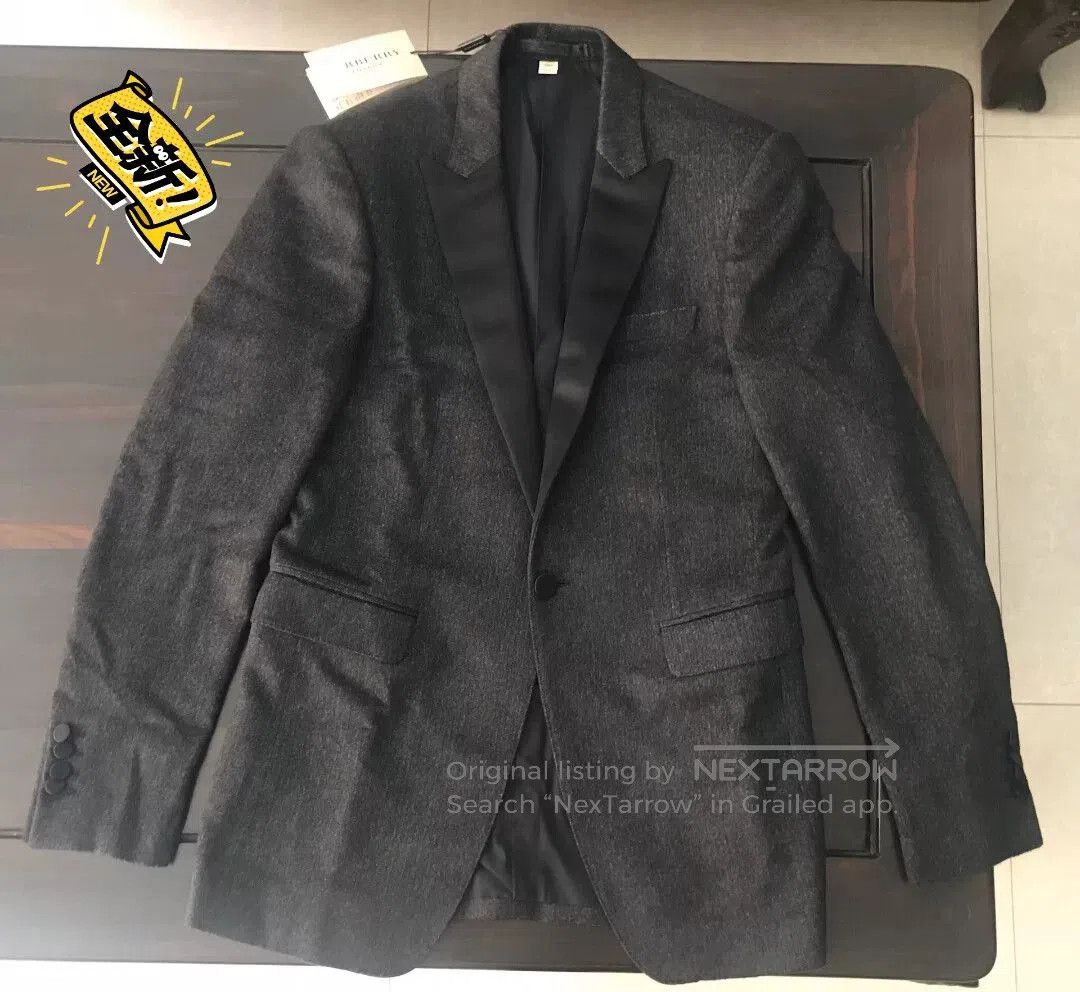 Burberry Handmade Cashmere Blazer Suit.