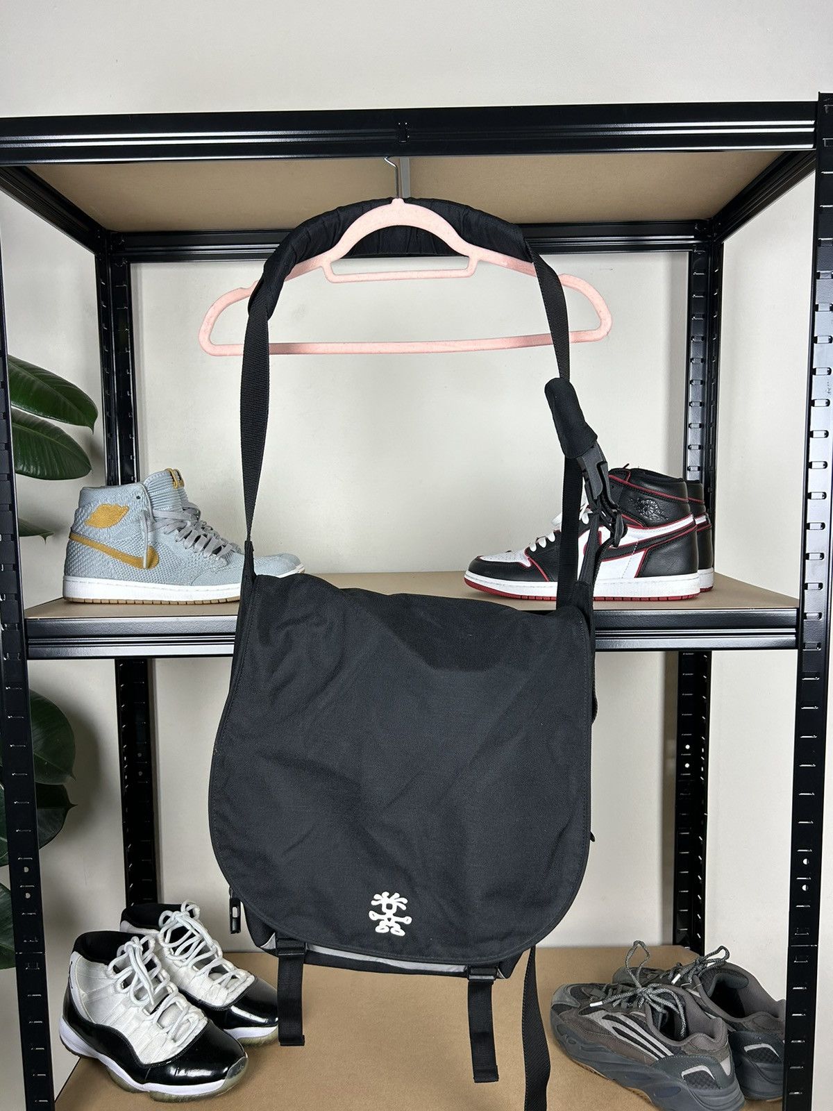 Crumpler × Vintage Crumpler Sling Bag Vintage Messenger Size ONE SIZE - 1 Thumbnail
