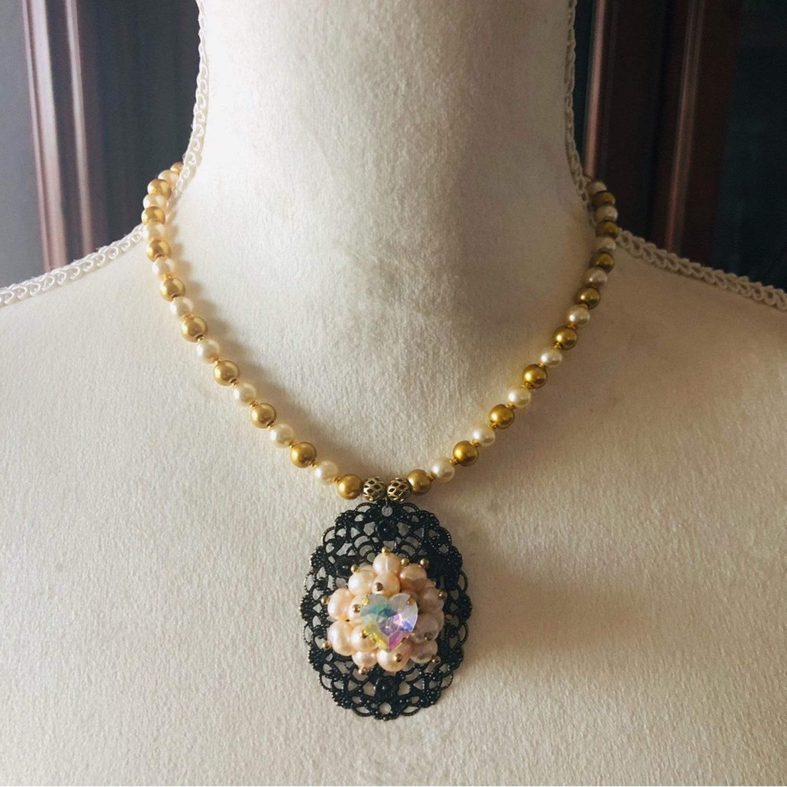 Handmade Handcrafted repurpose pearl cluster filigree Pearl necklace Size ONE SIZE - 3 Thumbnail