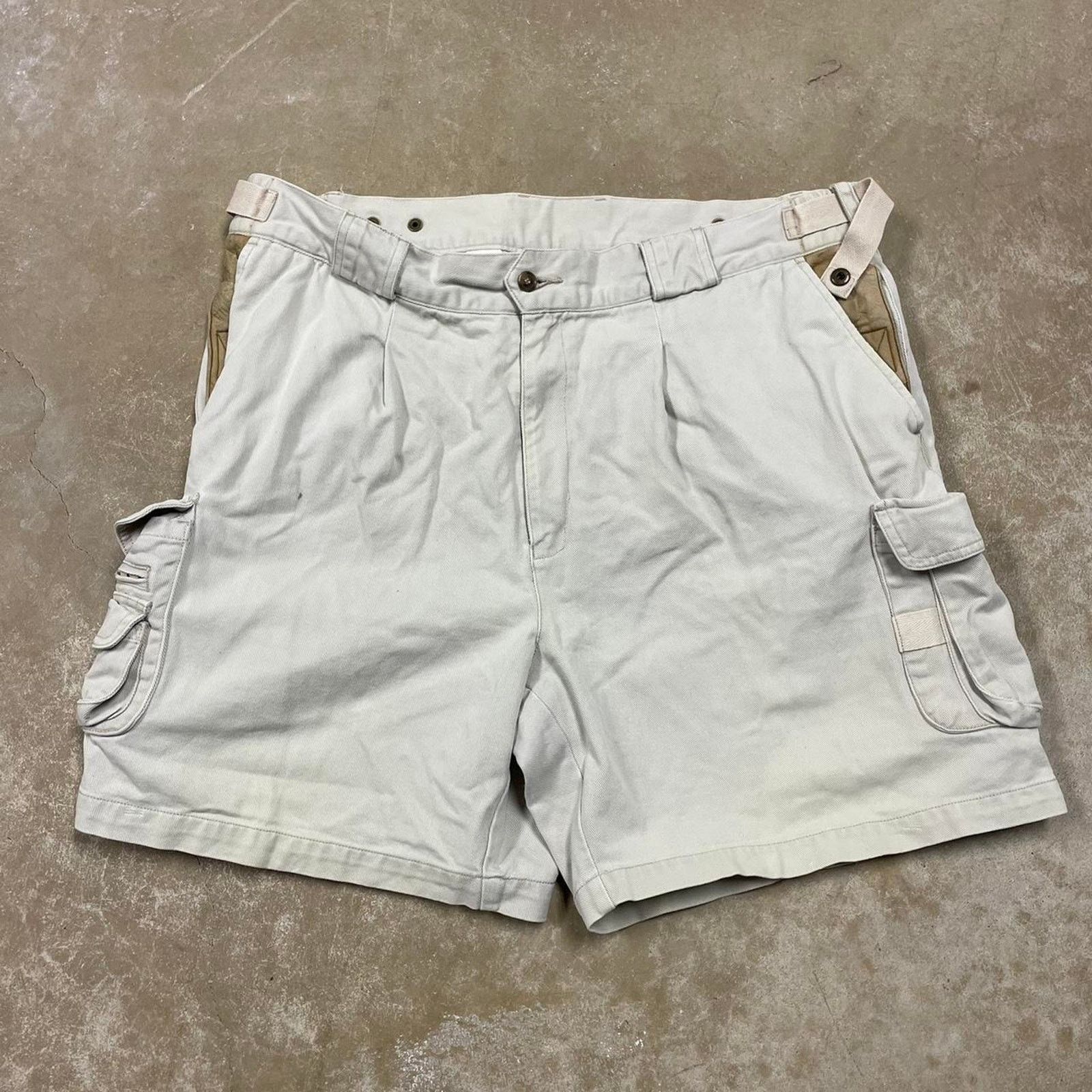 Orvis Orvis cream cargo shorts size 40 Size US 40 / EU 56 - 1 Thumbnail