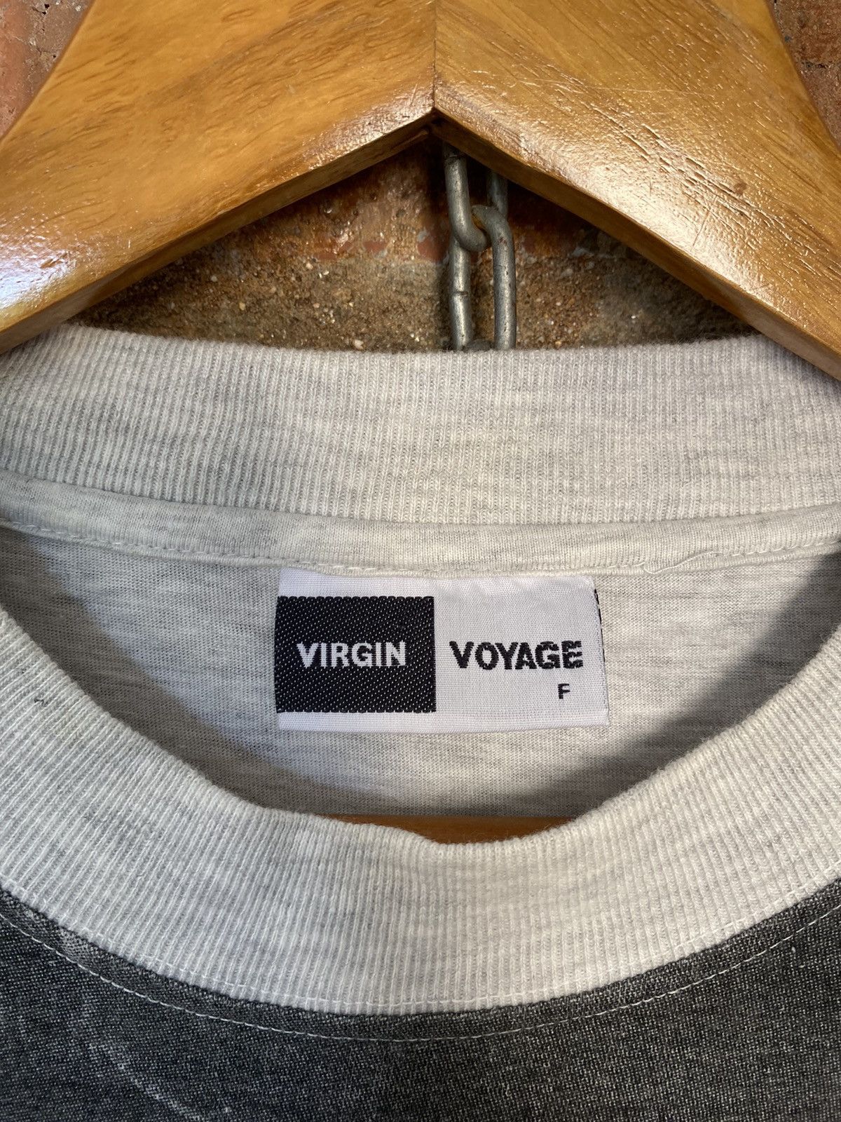 Japanese Brand × Vintage 1990s Virgin Voyage Japan Large photo print tee Size US XL / EU 56 / 4 - 11 Thumbnail