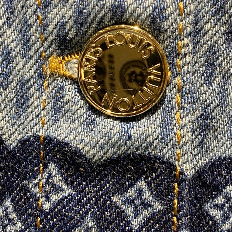Louis Vuitton Louis Vuitton Presbyopic checkerboard gold button denim sk Size 33" - 5 Thumbnail