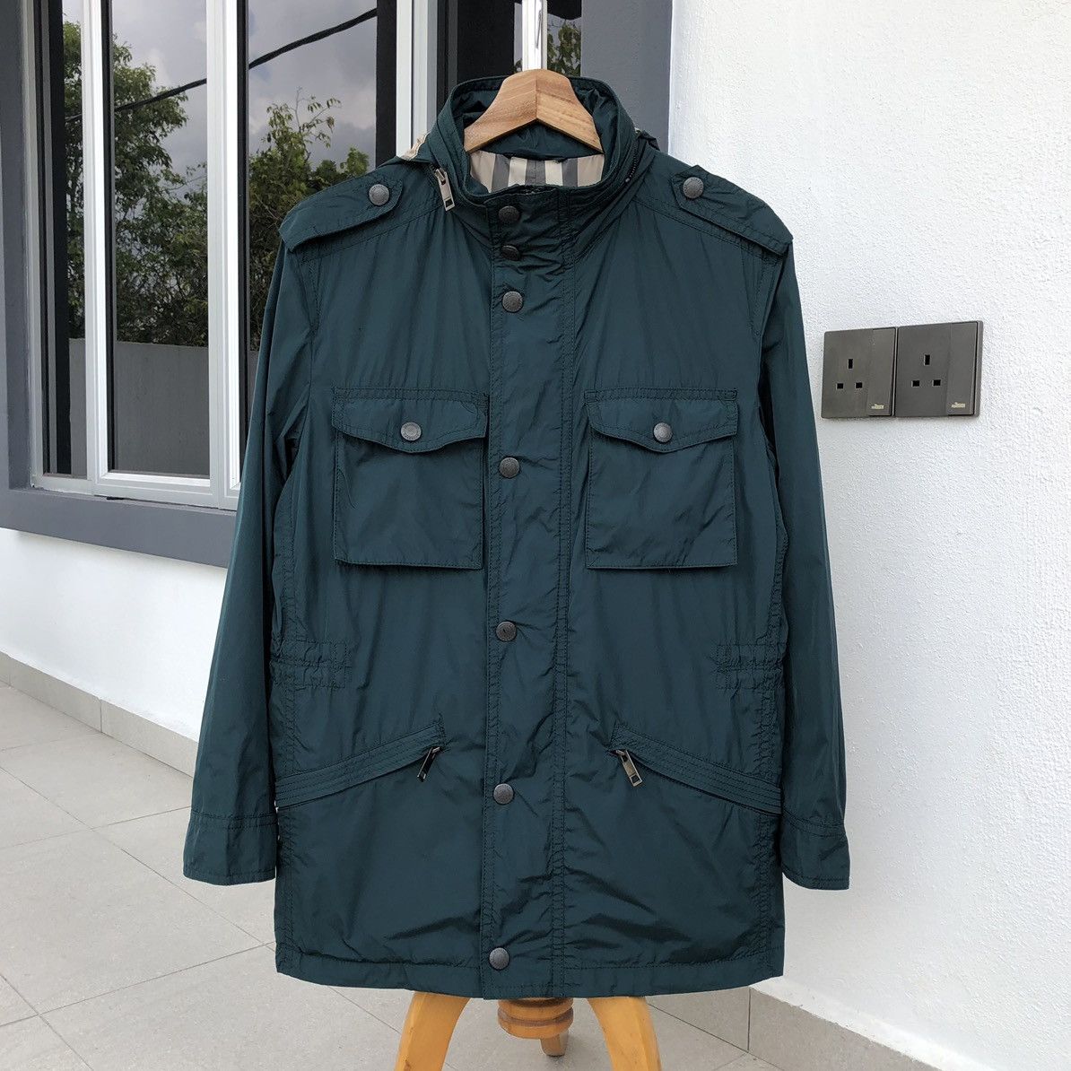 Burberry Burberry London Lightweight Hooded Jacket Size US M / EU 48-50 / 2 - 4 Thumbnail