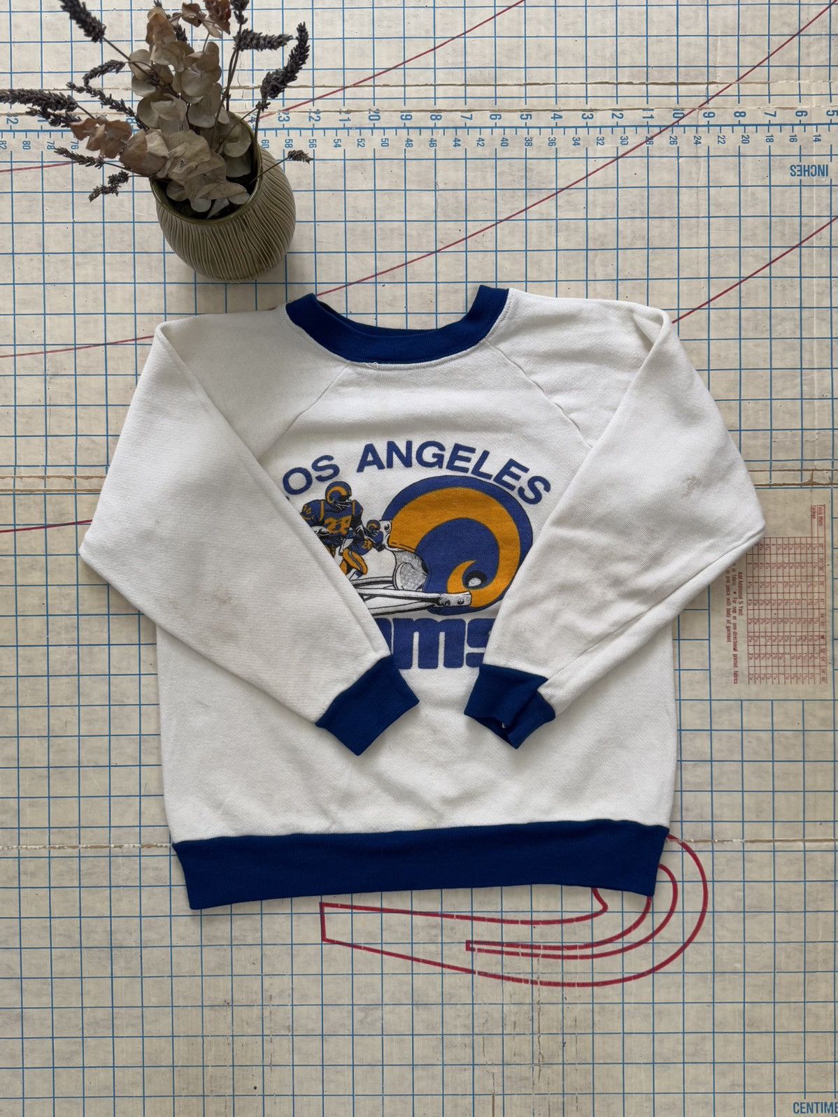 NFL × Vintage Vintage LA Rams Raglan Sleeve Crewneck Boys Kids Size Large Size US XXS / EU 40 - 13 Thumbnail