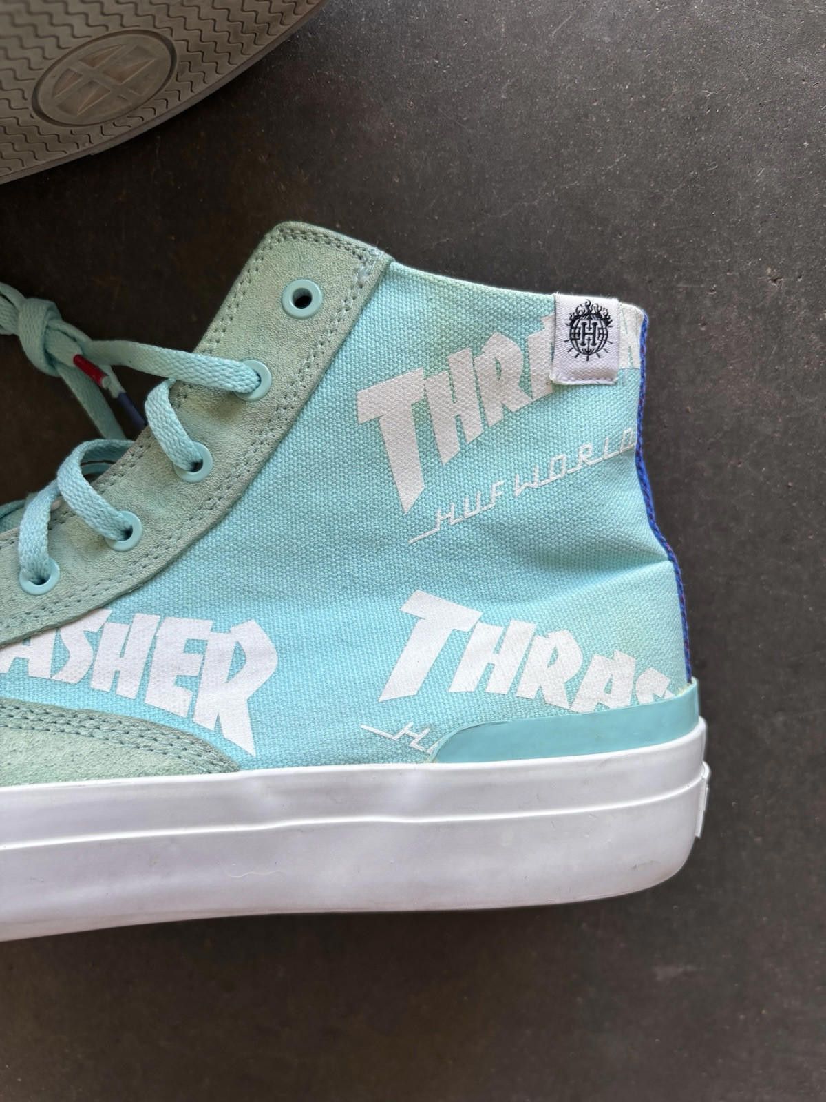 Huf Size 11 - 2016 Huf X Thrasher Classic Hi Mint Size US 11 / EU 44 - 2 Thumbnail