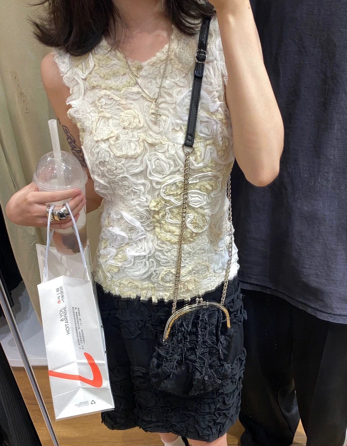 Comme des Garcons COMME des GARCONS Rose Sleeveless Top - dmc Size US M / EU 48-50 / 2 - 1 Thumbnail